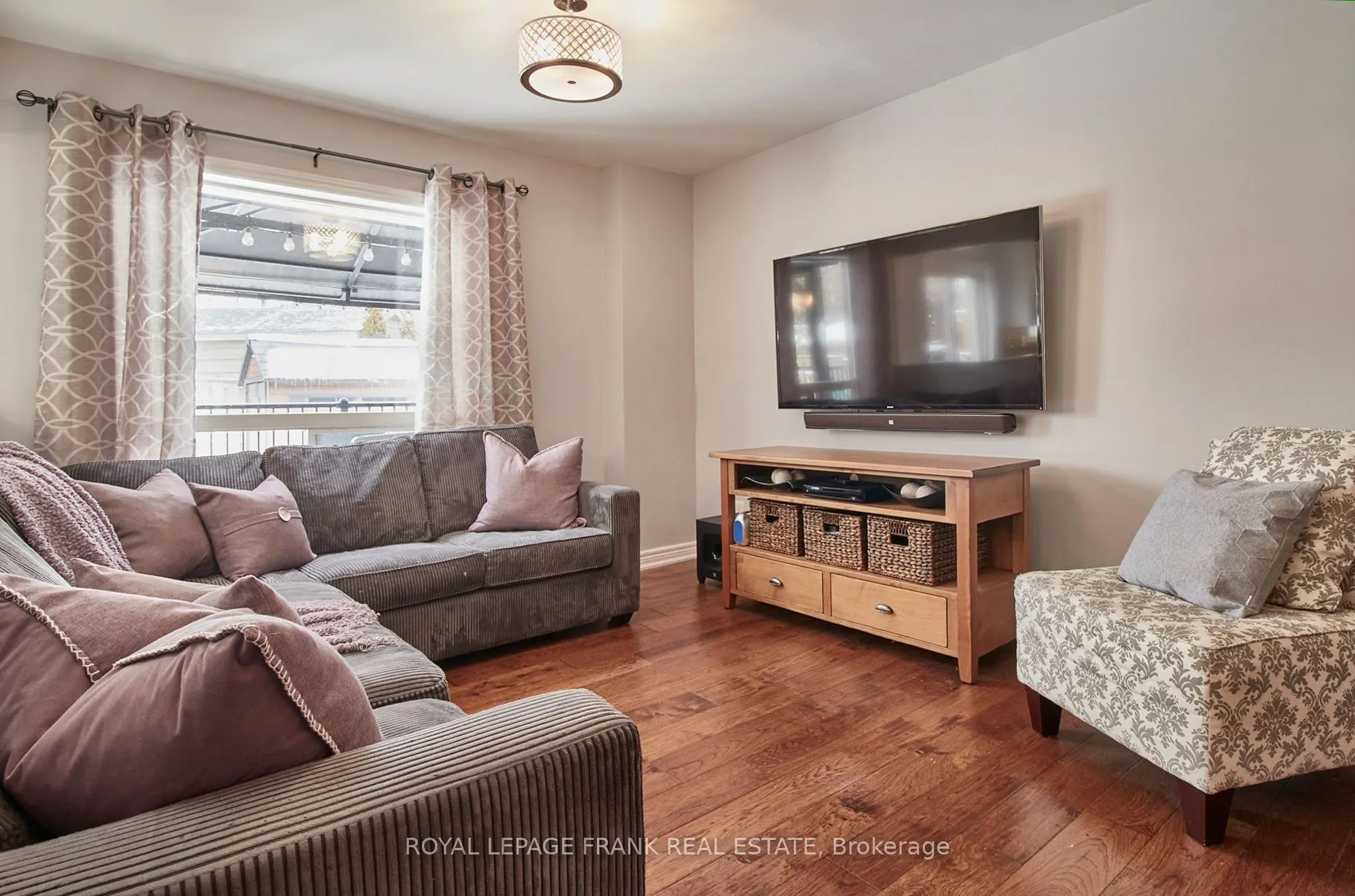 77 Harty Crescent