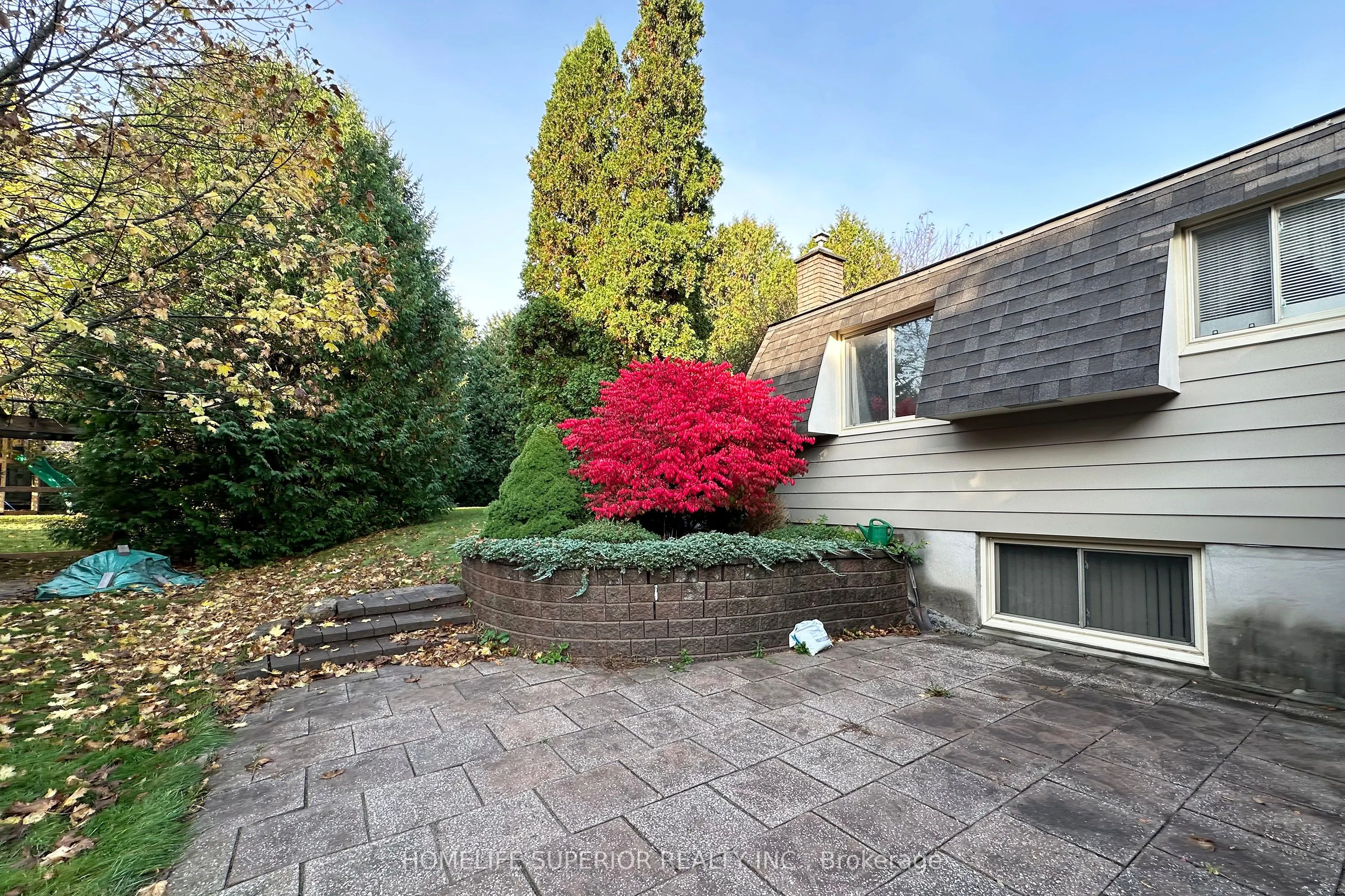 1946 Spruce Hill Road