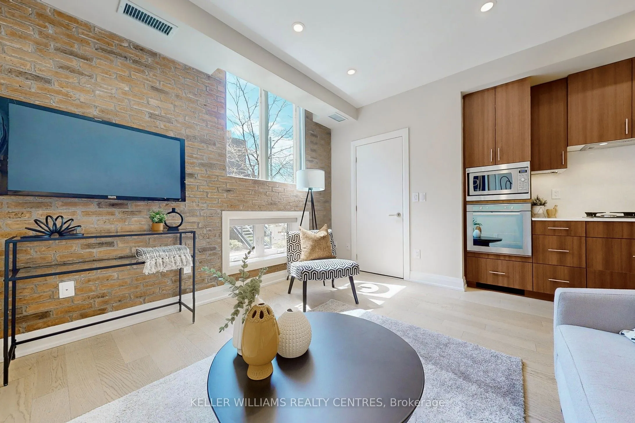 175 Jones Avenue, #13