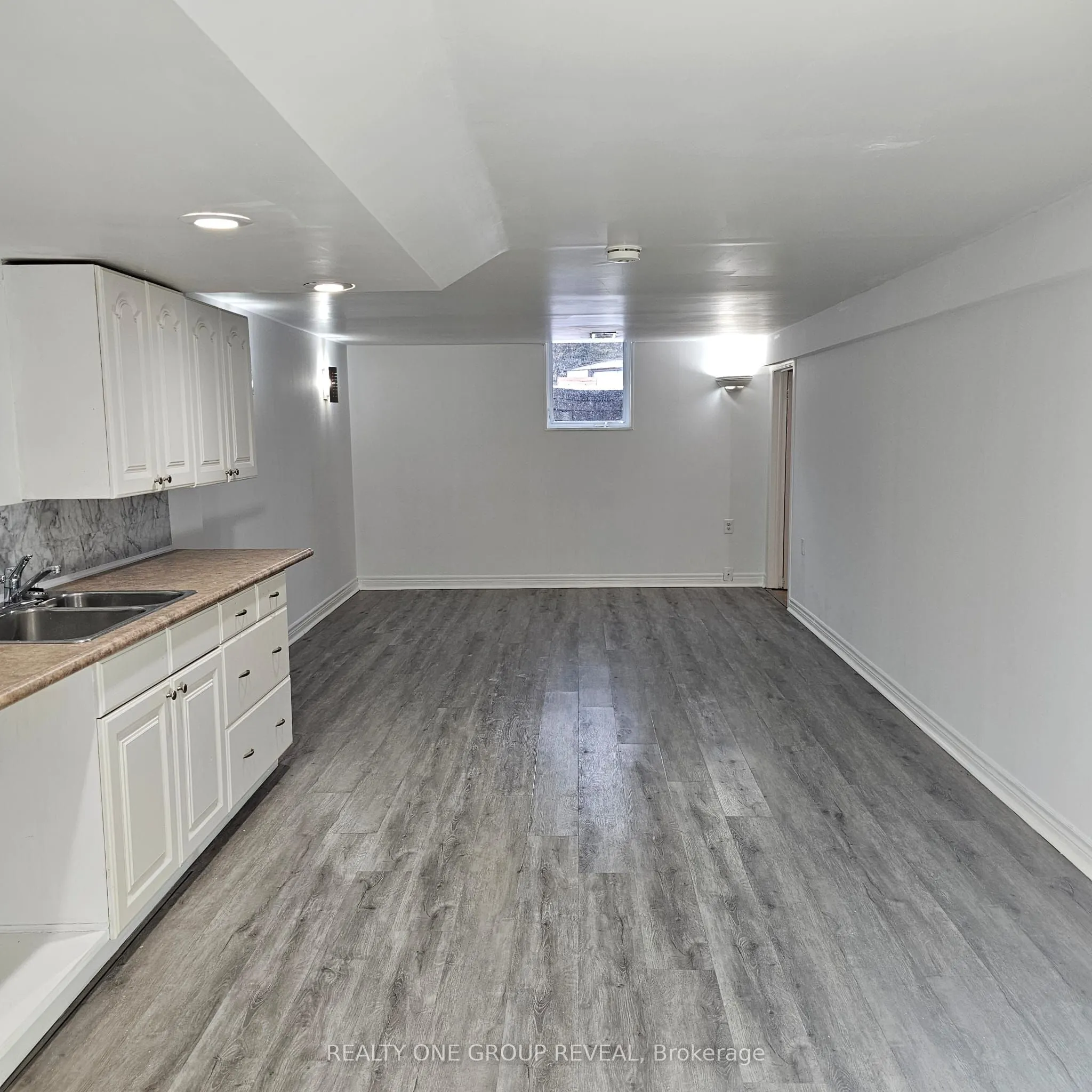 4 Pittman Crescent, #BSMT