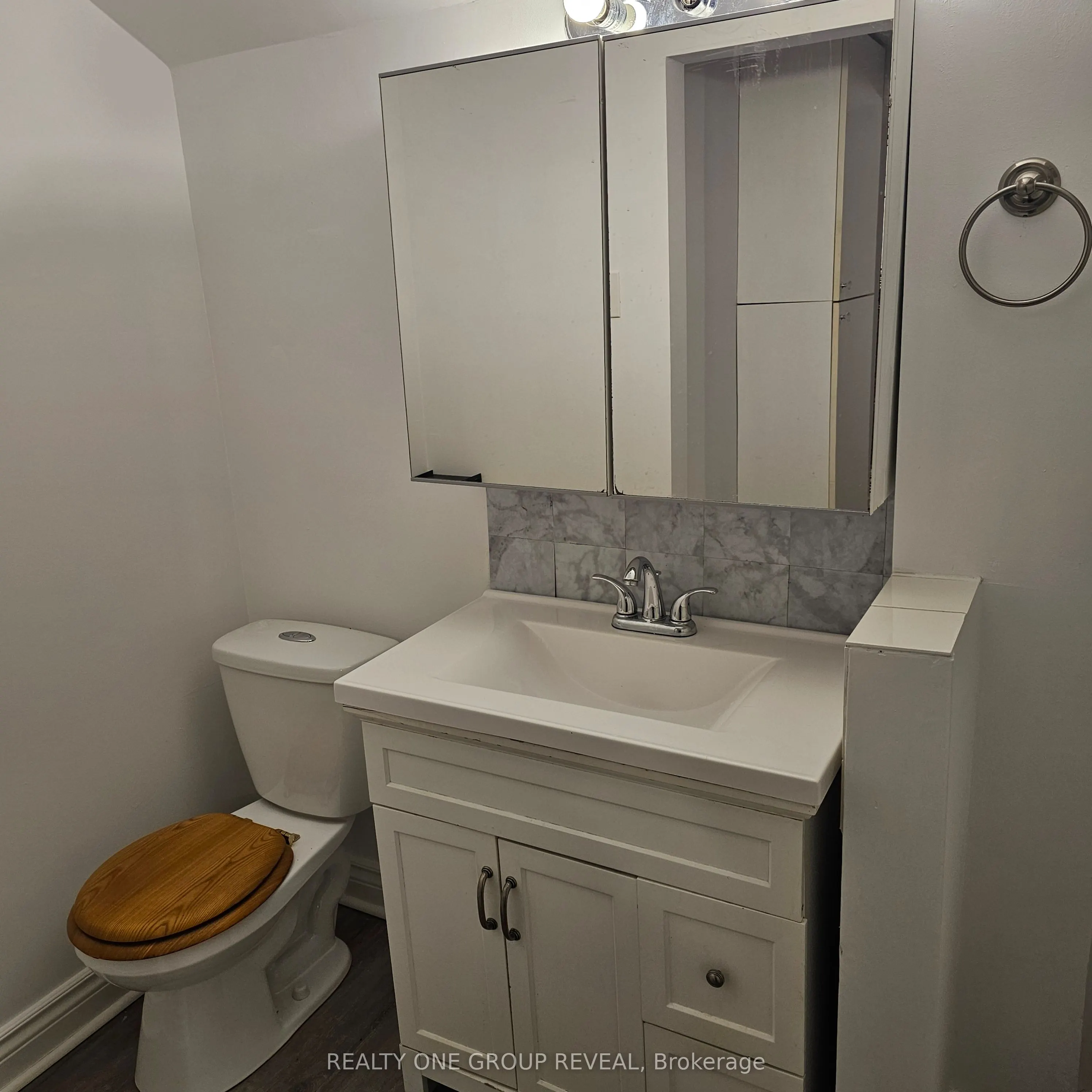 4 Pittman Crescent, #BSMT