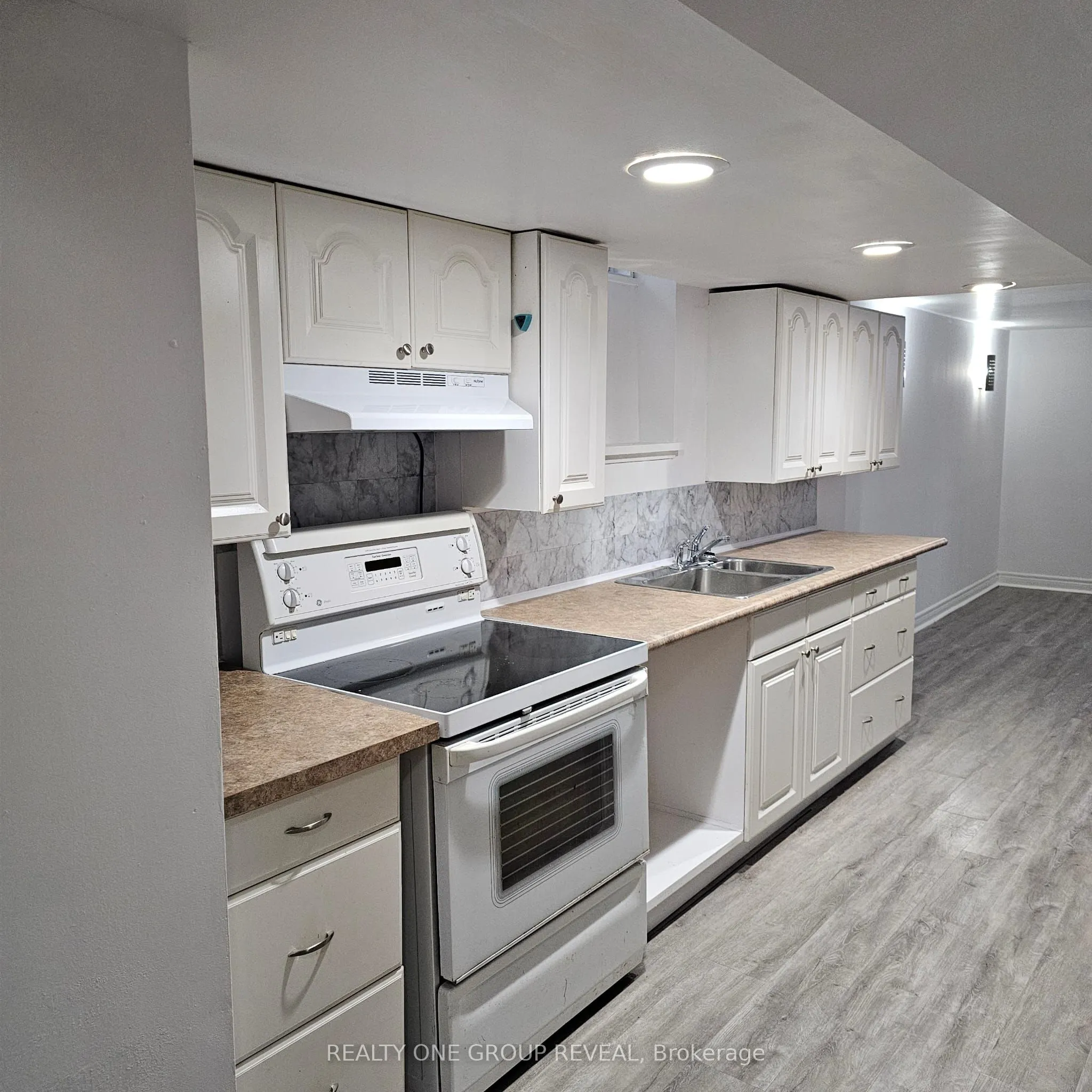 4 Pittman Crescent, #BSMT