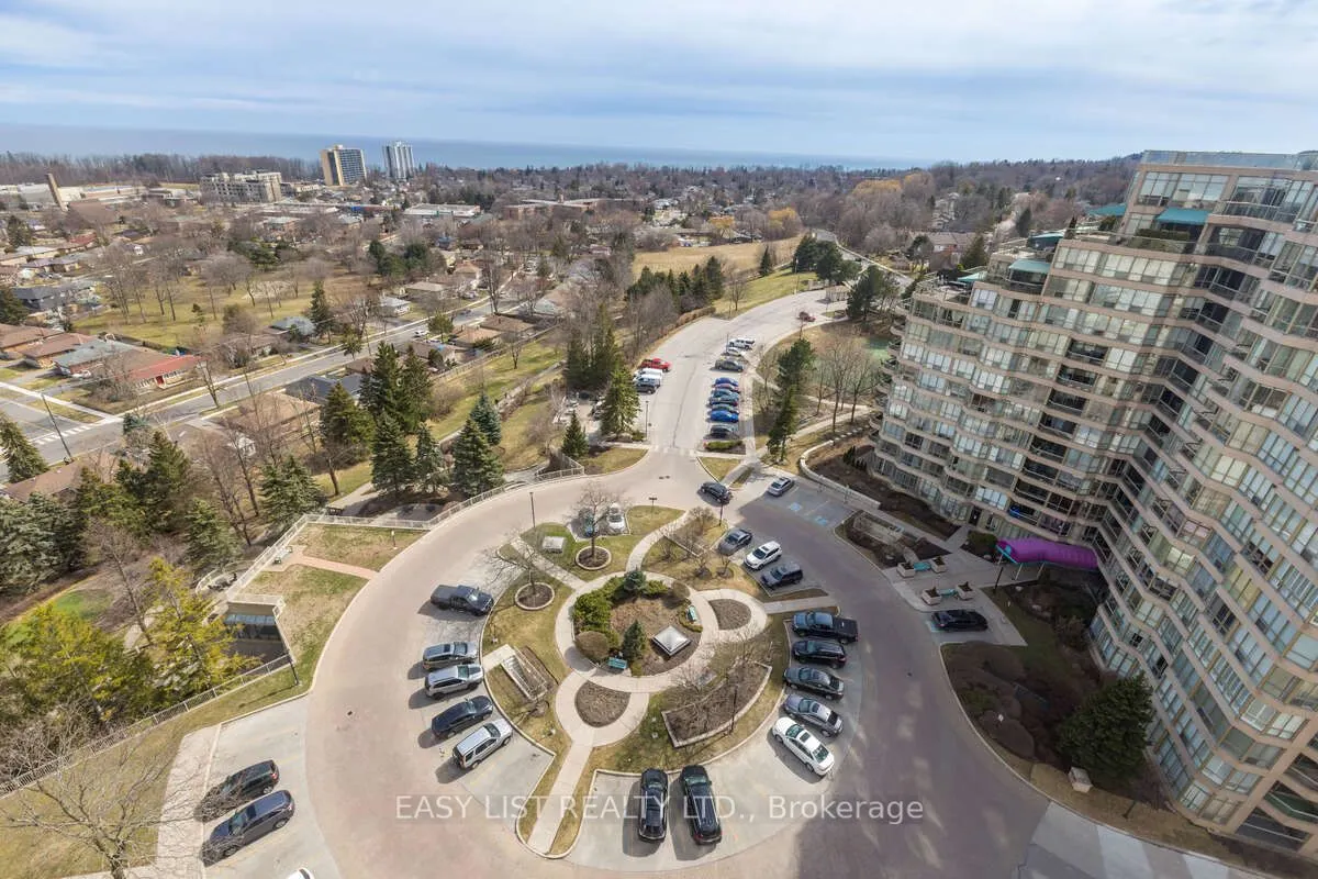 20 Guildwood Parkway #PH14