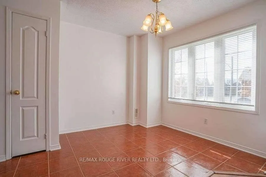 262 Bruce Street, #3