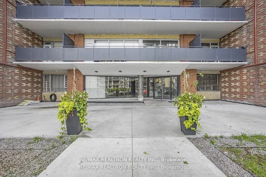 165 Cosburn Avenue, #307