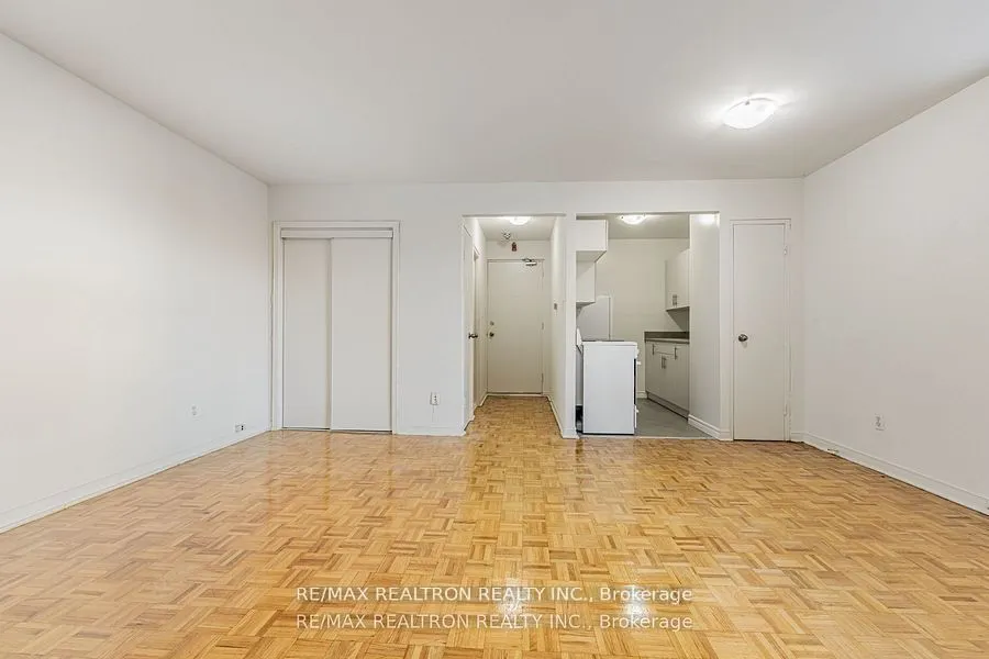 165 Cosburn Avenue, #307