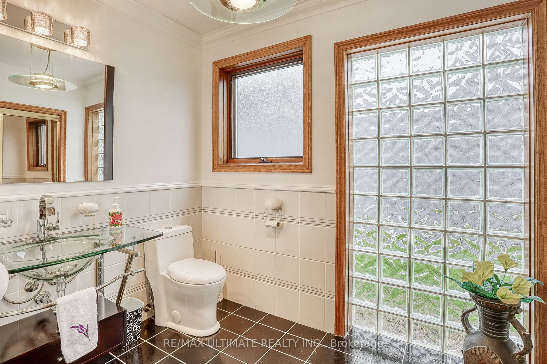 164 Darlingside Drive