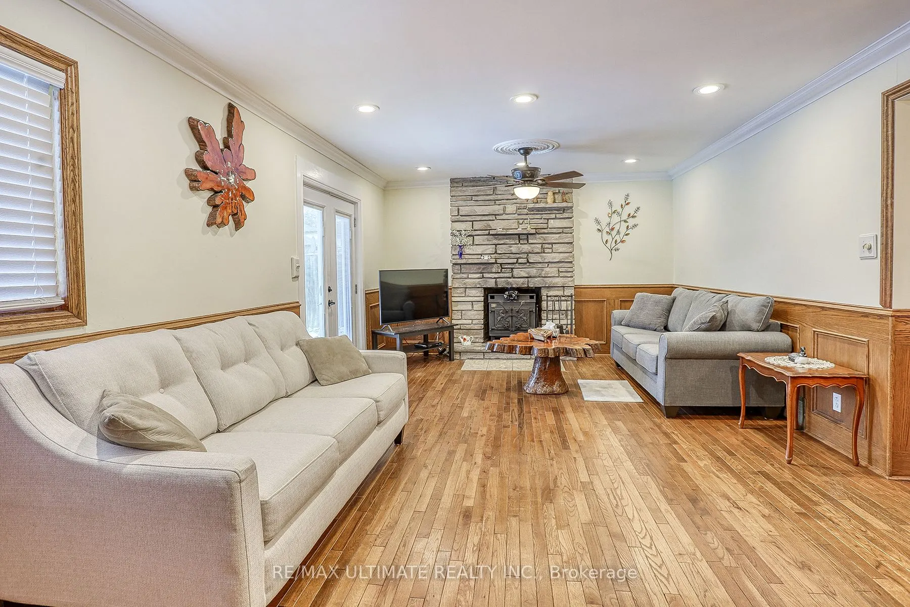 164 Darlingside Drive