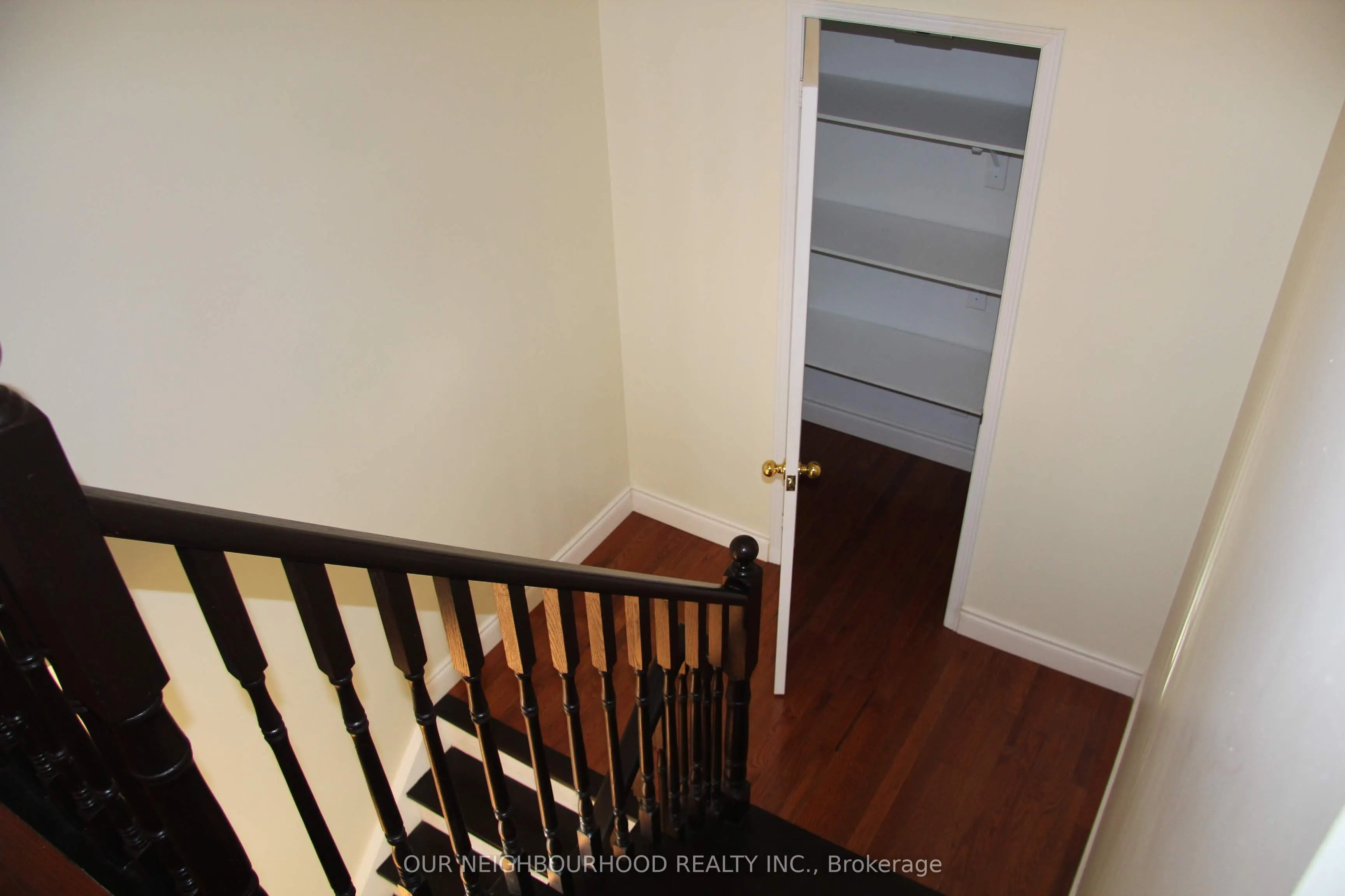 2341 Clearside Court