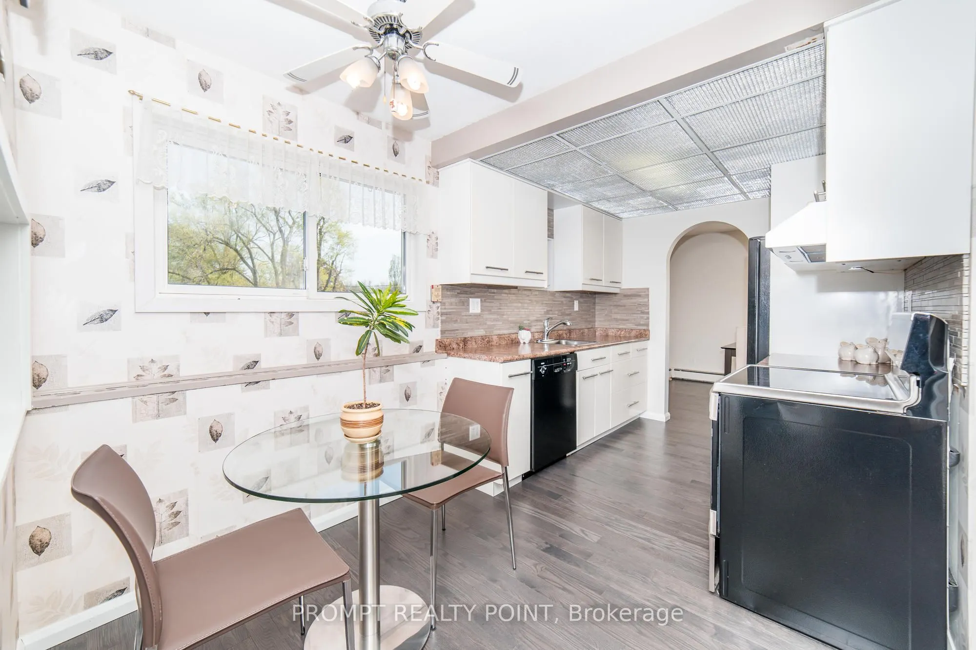 637 Breezy Drive