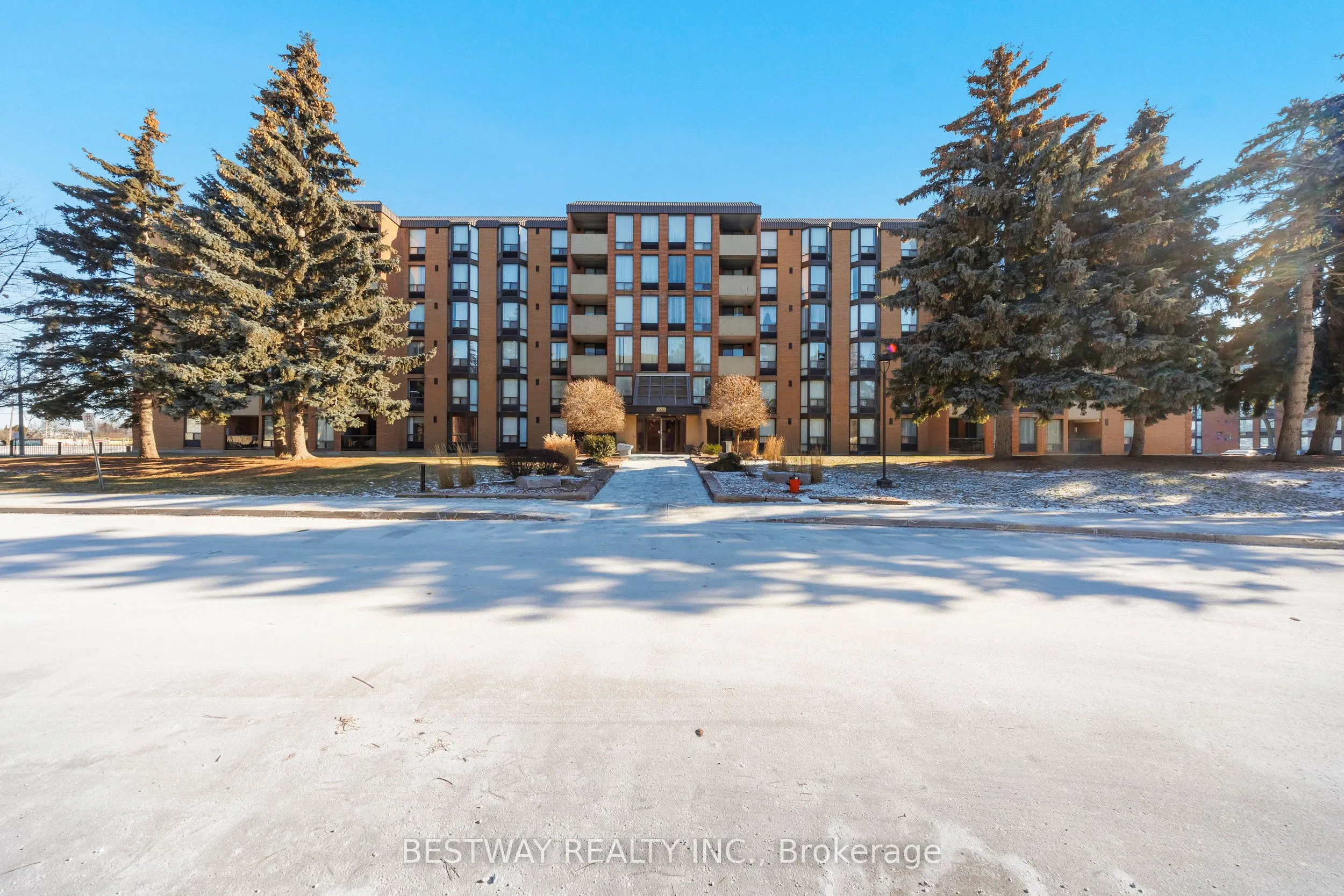 1535 Diefenbaker Court, #403