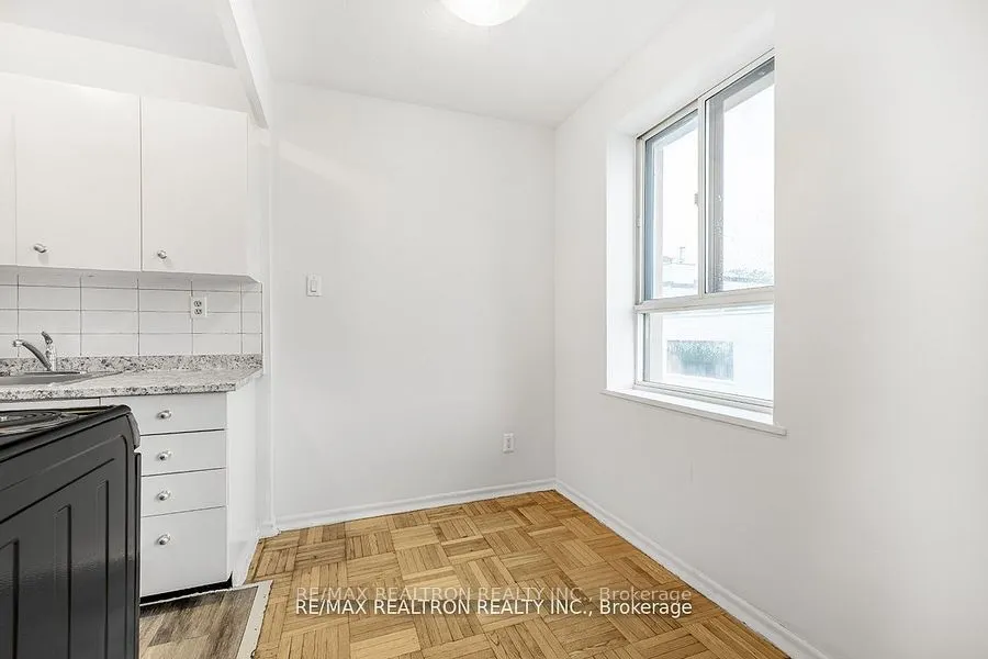 156 Kingston Road, #10
