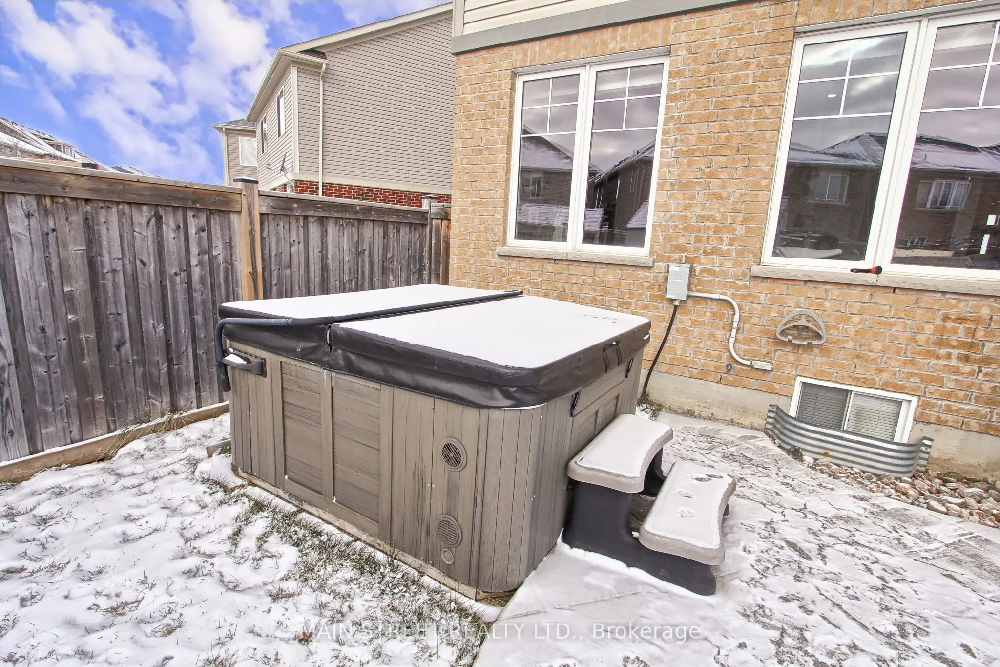 161 Blackwell Crescent