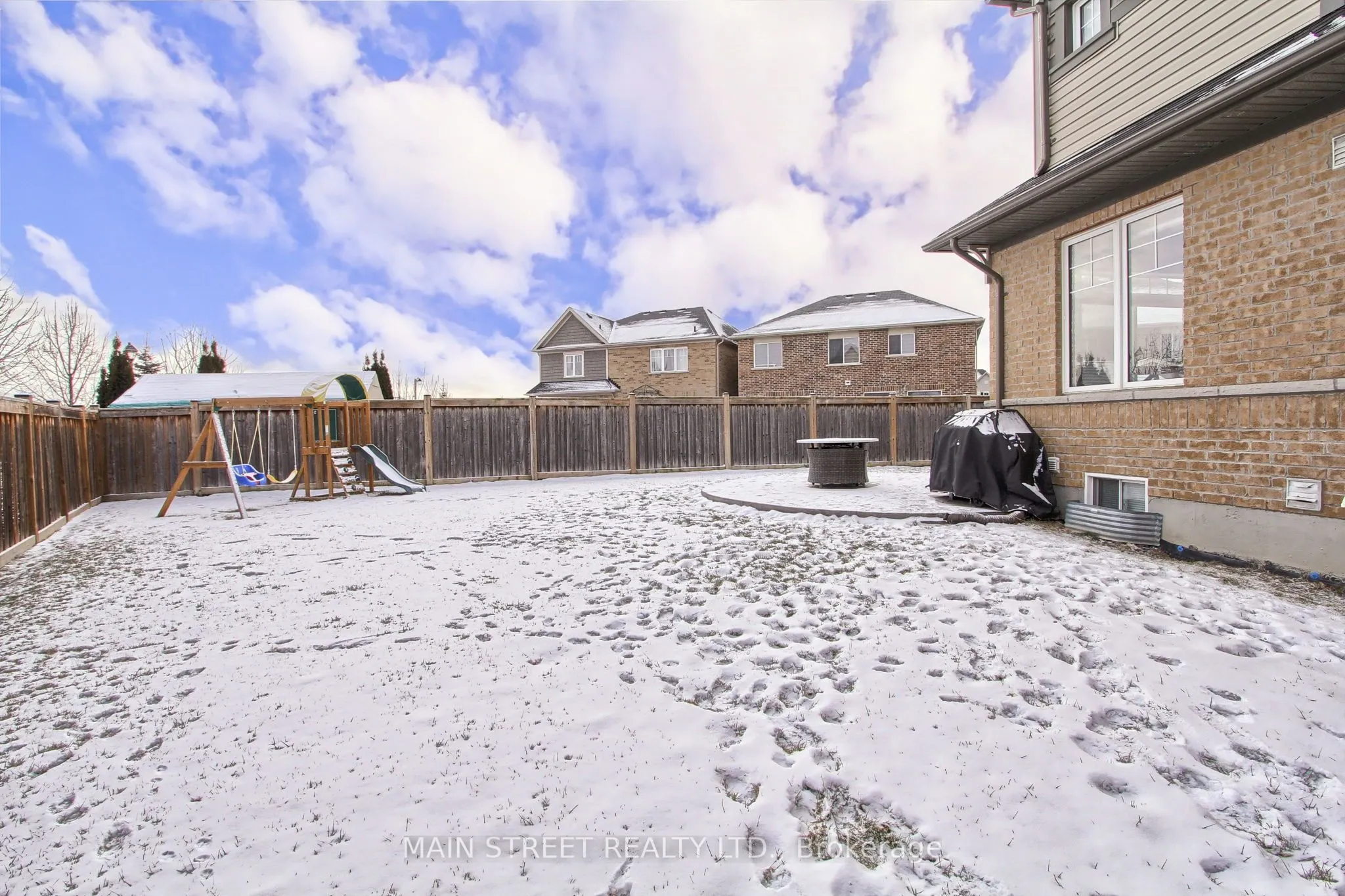 161 Blackwell Crescent