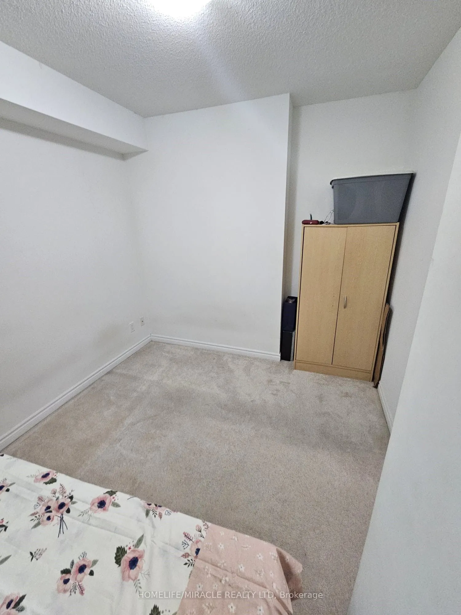 1 Falaise Road, #417