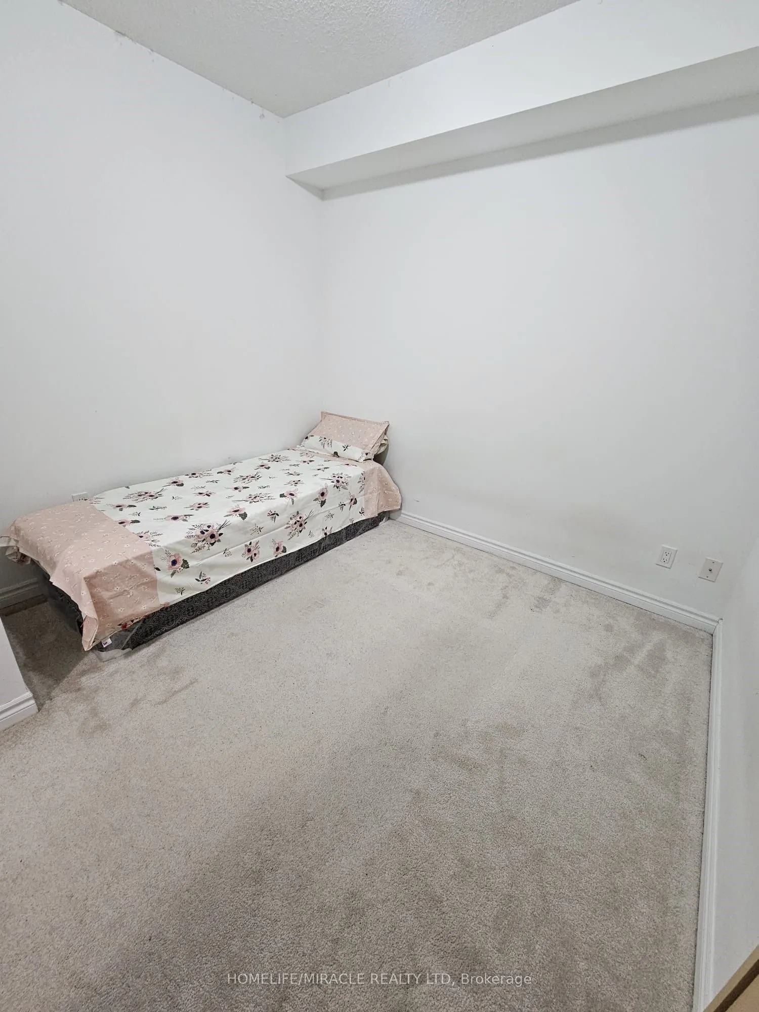 1 Falaise Road, #417