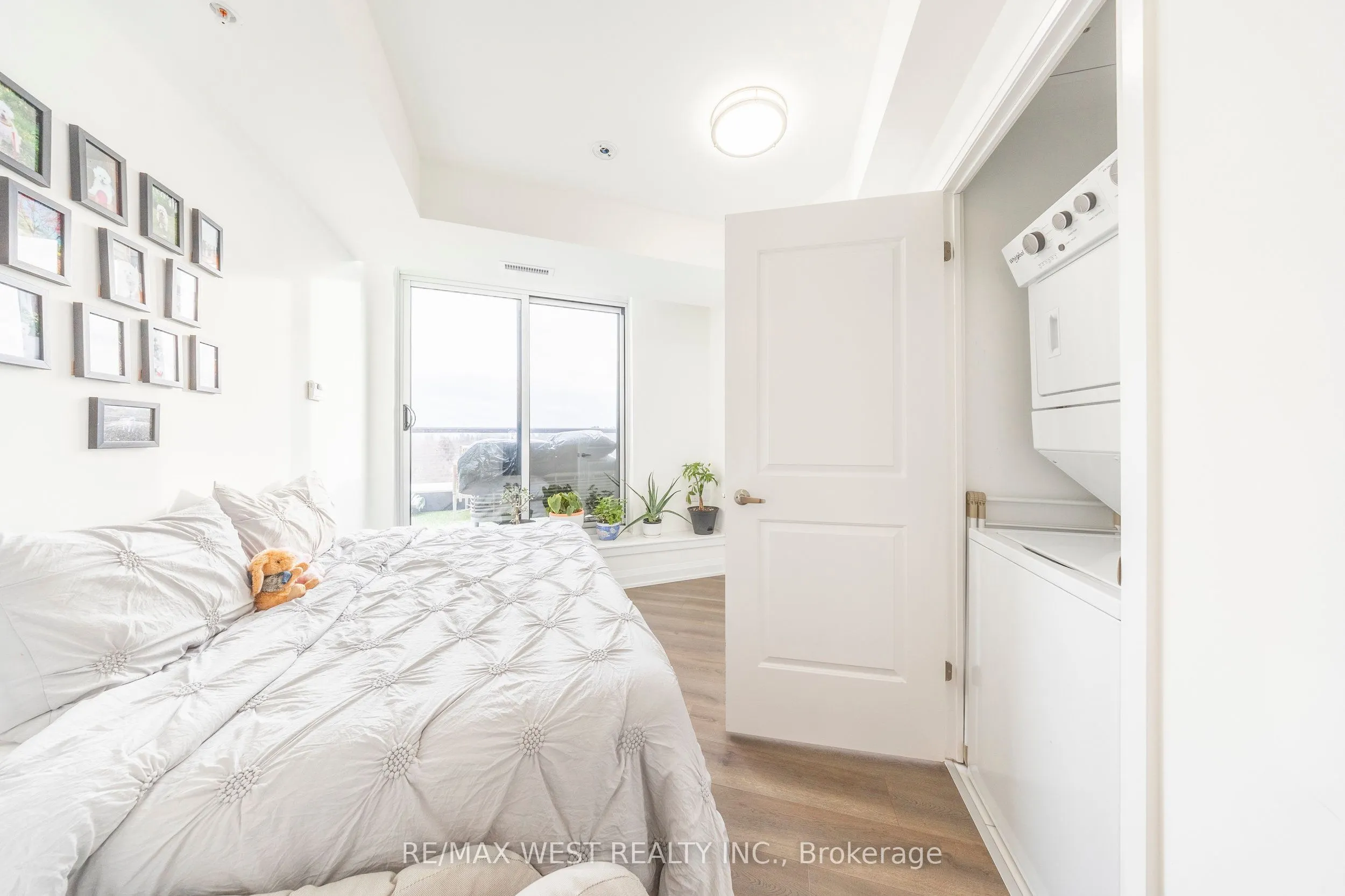 3655 Kingston Road, #901