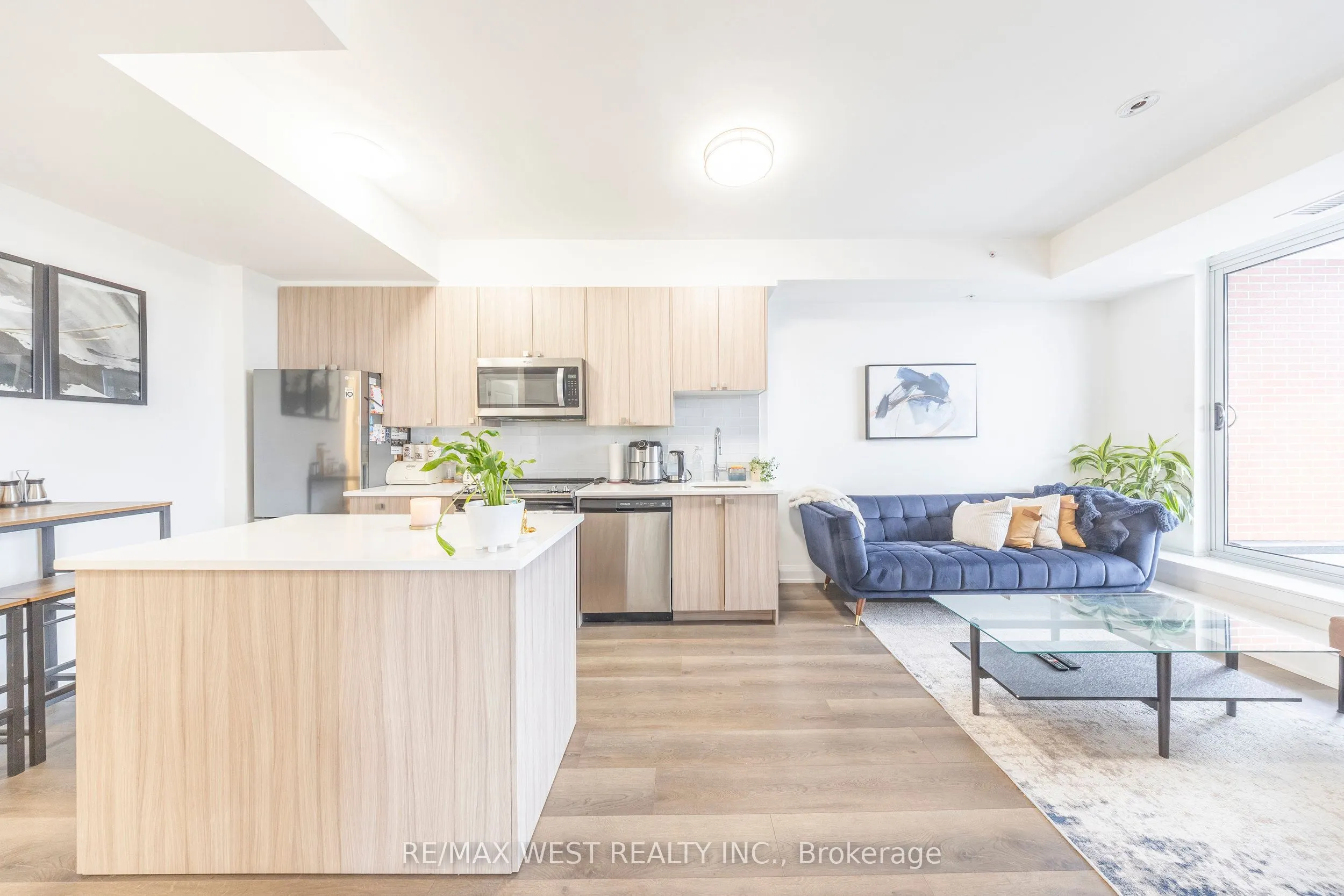 3655 Kingston Road, #901