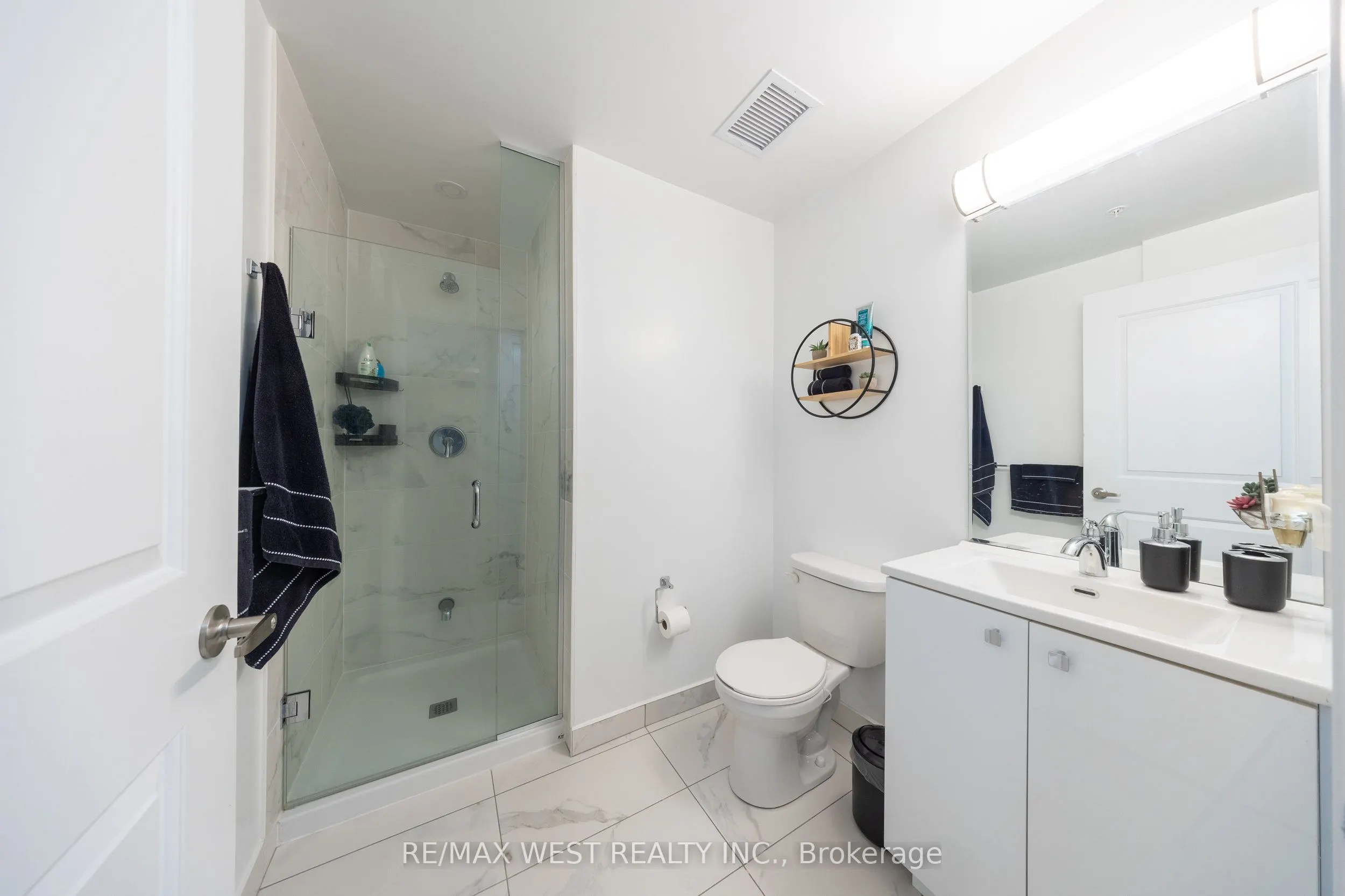 3655 Kingston Road, #901