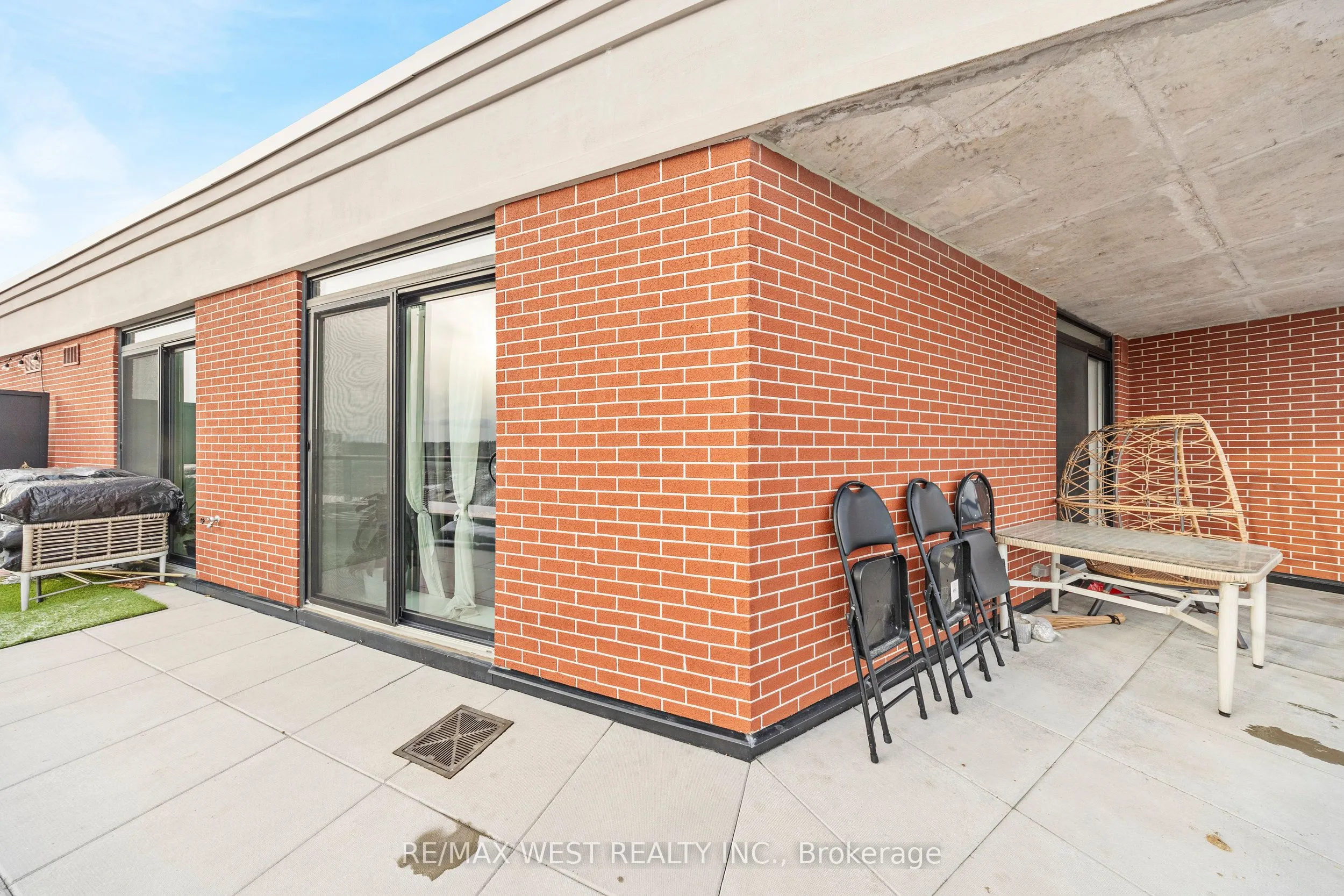 3655 Kingston Road, #901
