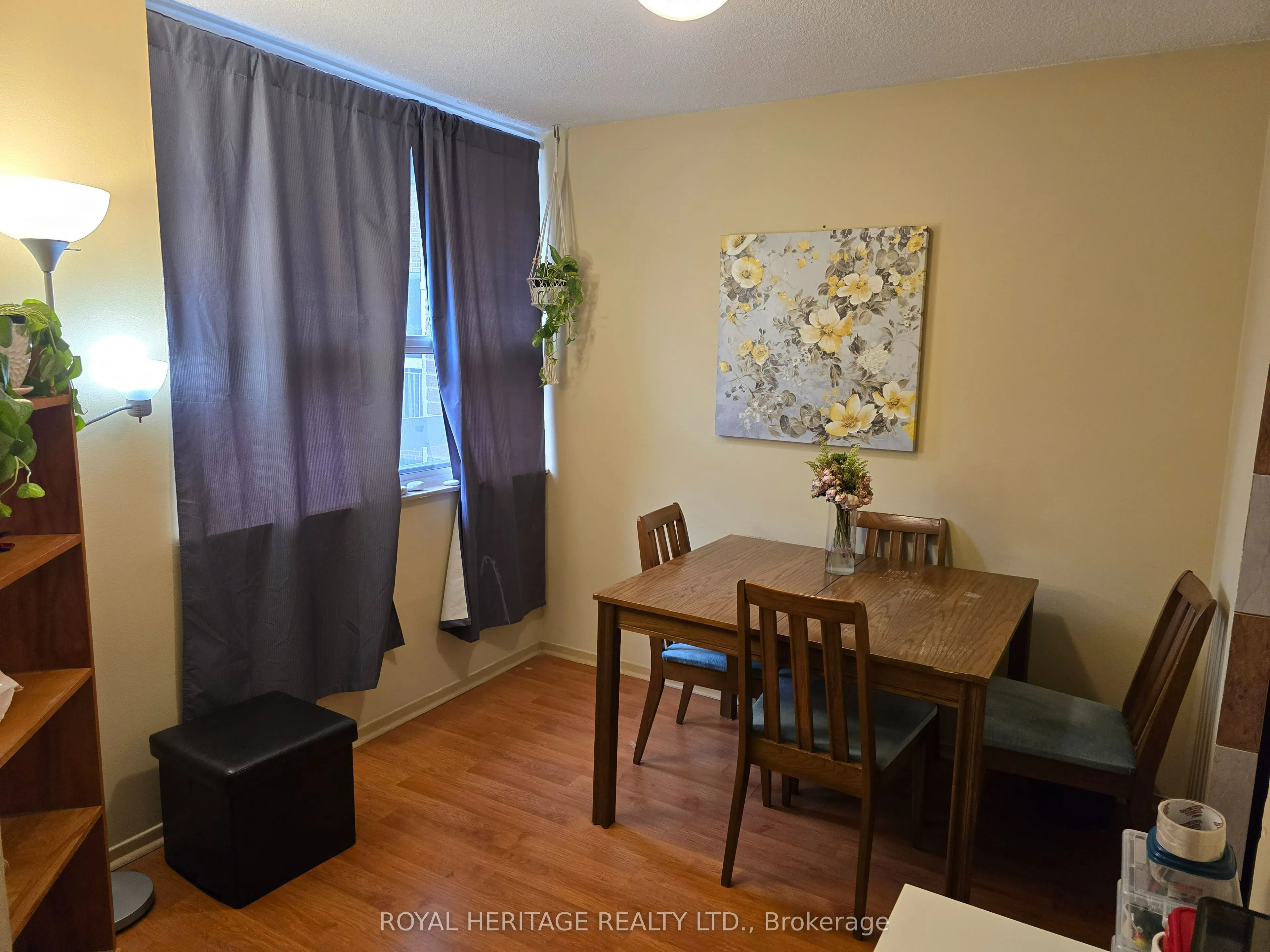 4064 lawrence Avenue E, #208