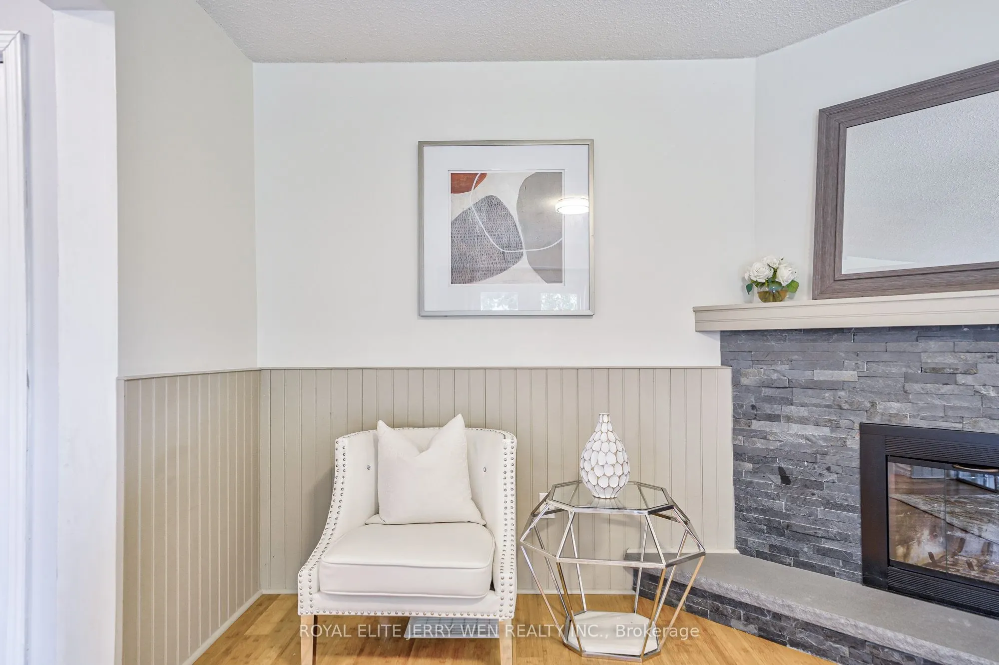 8 Deerfield Court