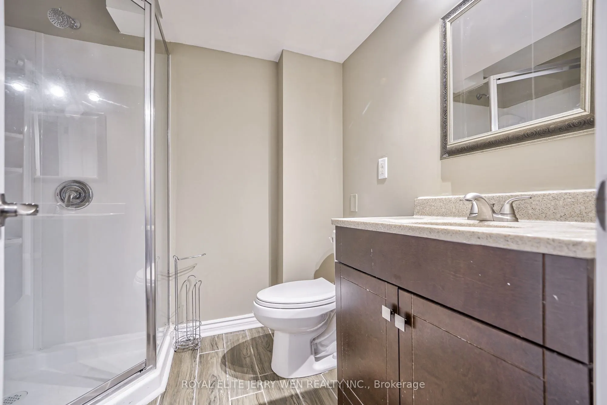 8 Deerfield Court