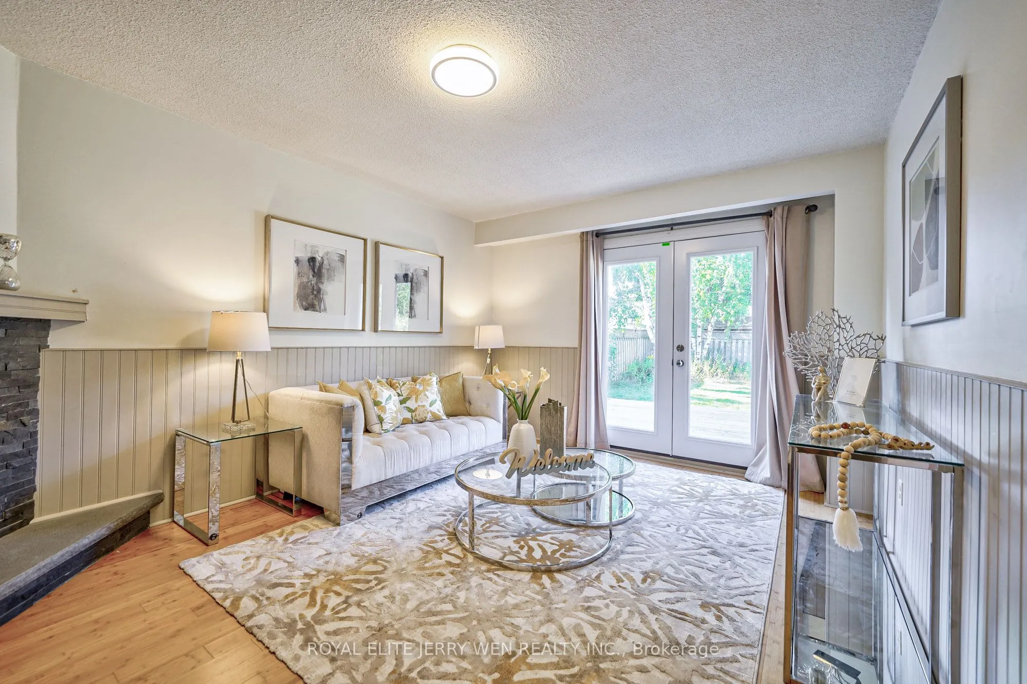 8 Deerfield Court