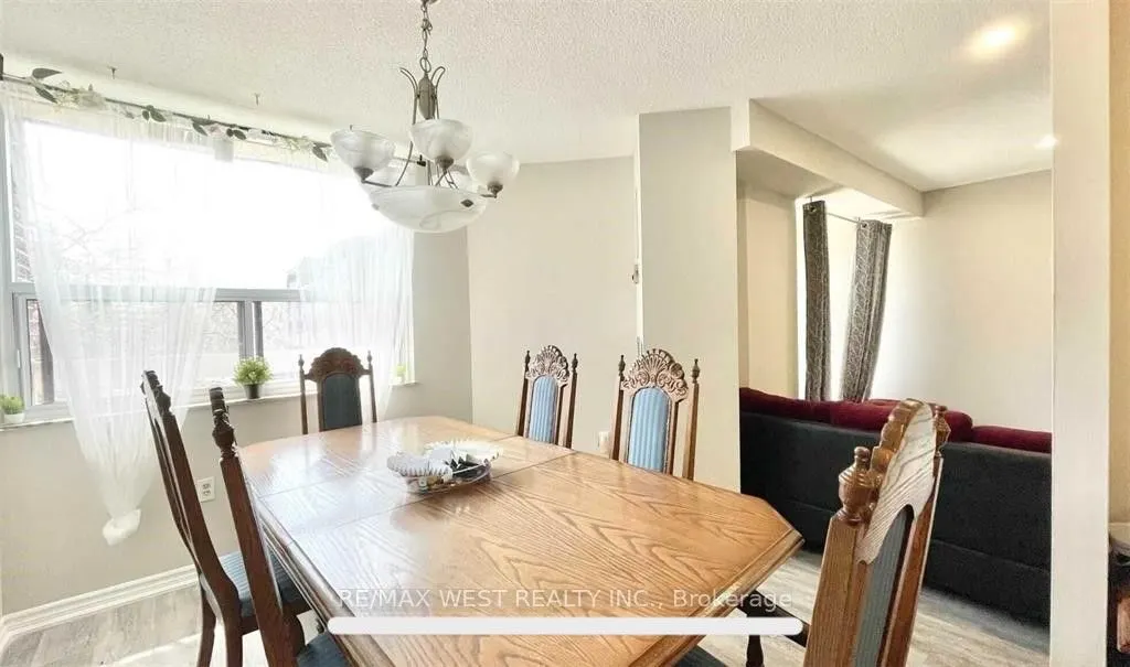 4062 Lawrence Avenue E #306