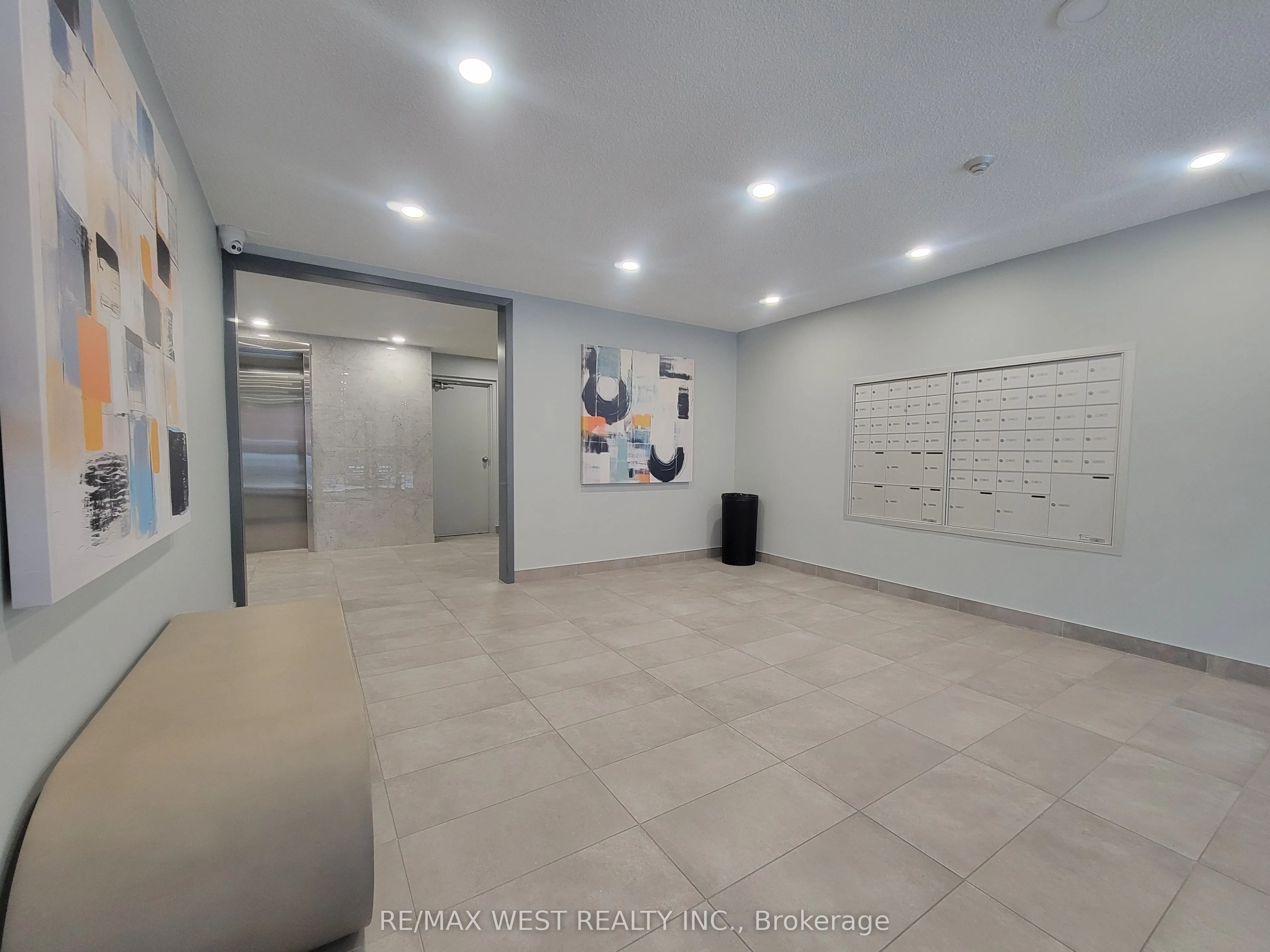 4062 Lawrence Avenue E #306