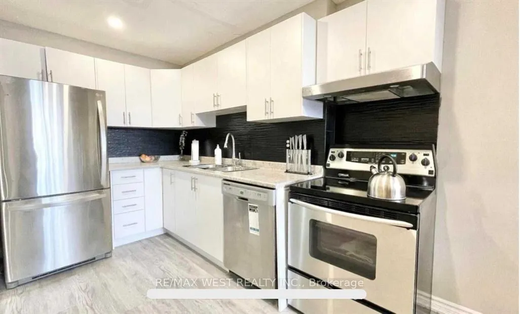 4062 Lawrence Avenue E #306