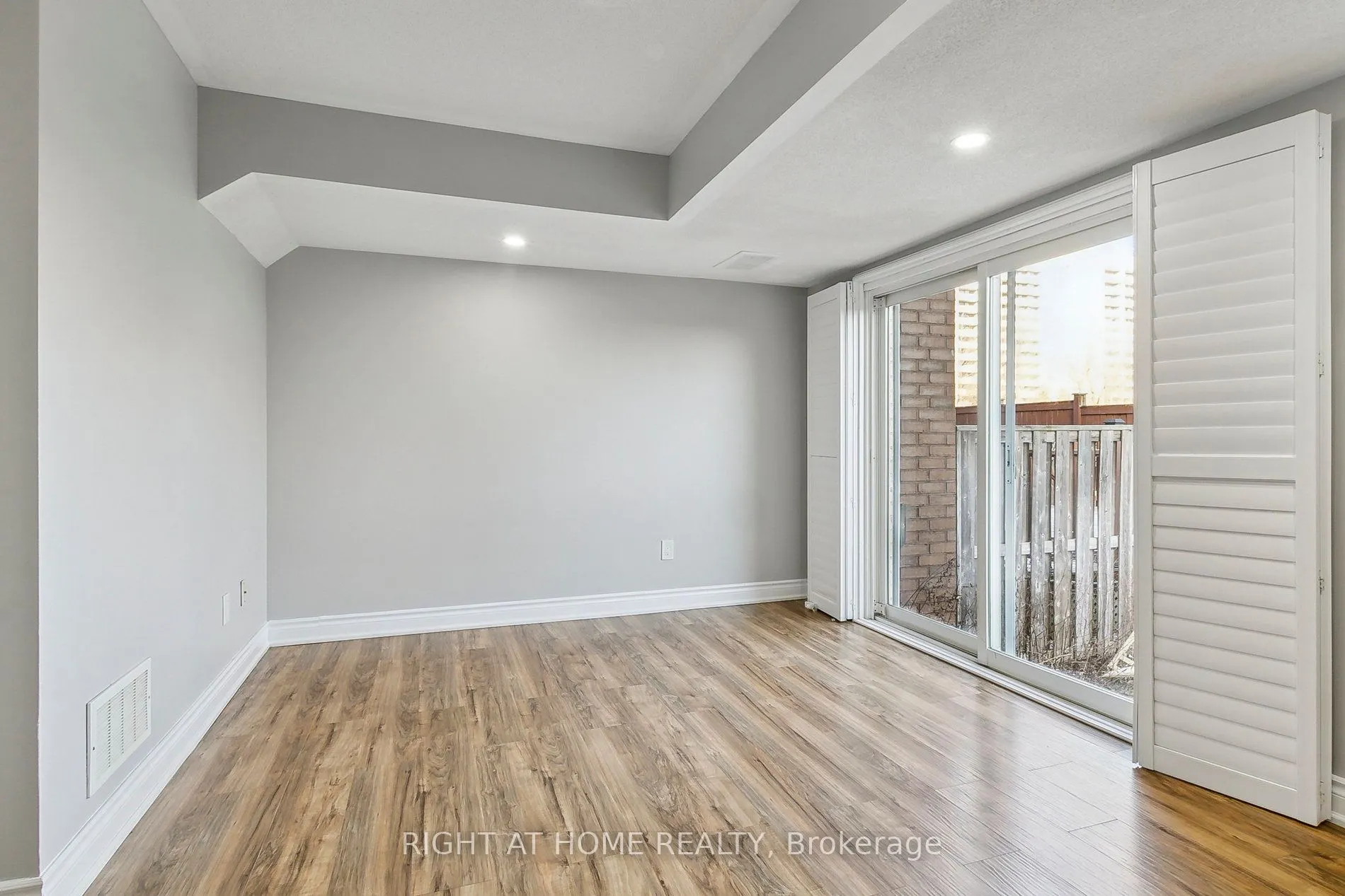 98 Jenkinson Way, #70