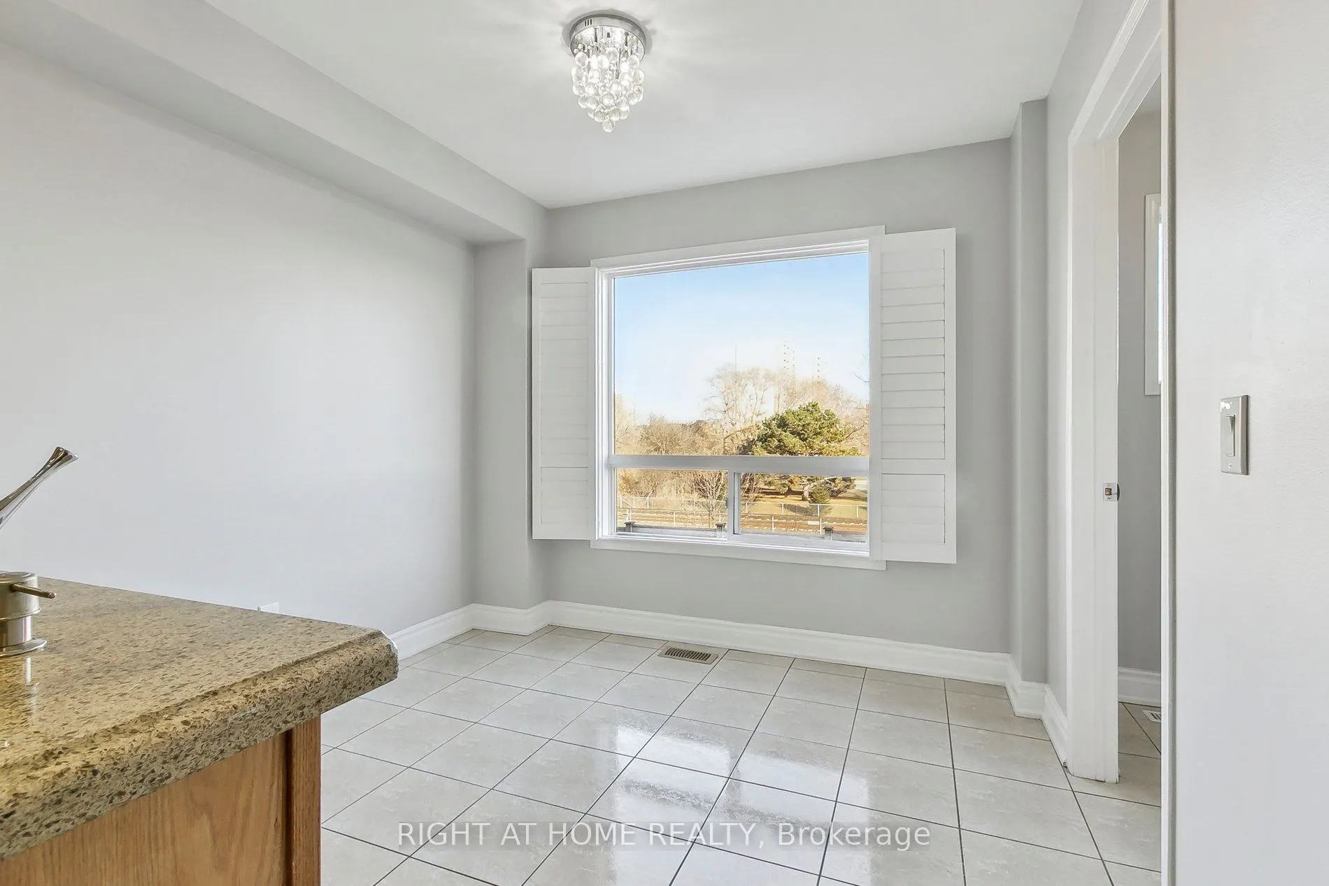 98 Jenkinson Way, #70