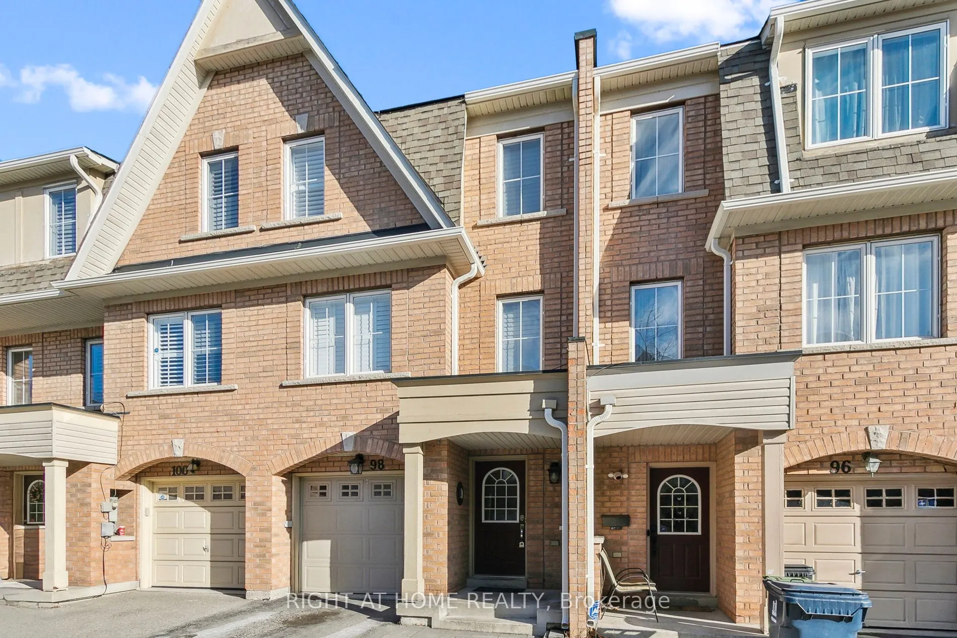 98 Jenkinson Way, #70