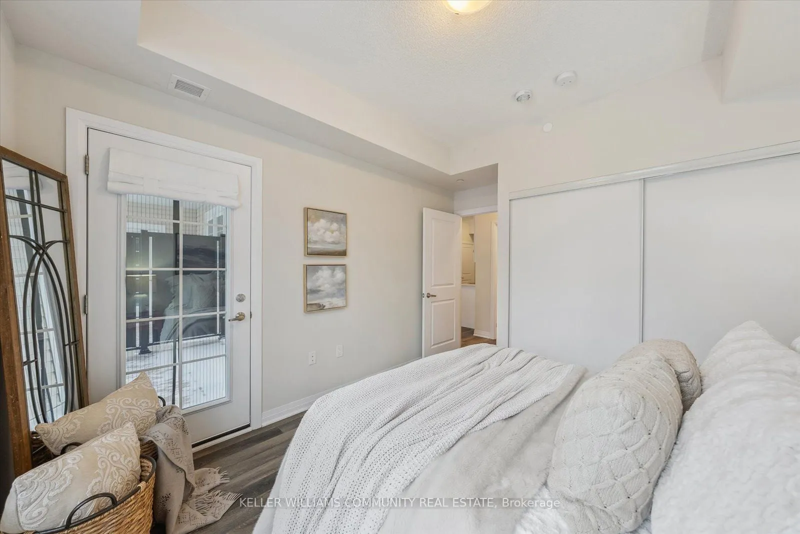 65 Shipway Avenue, #206