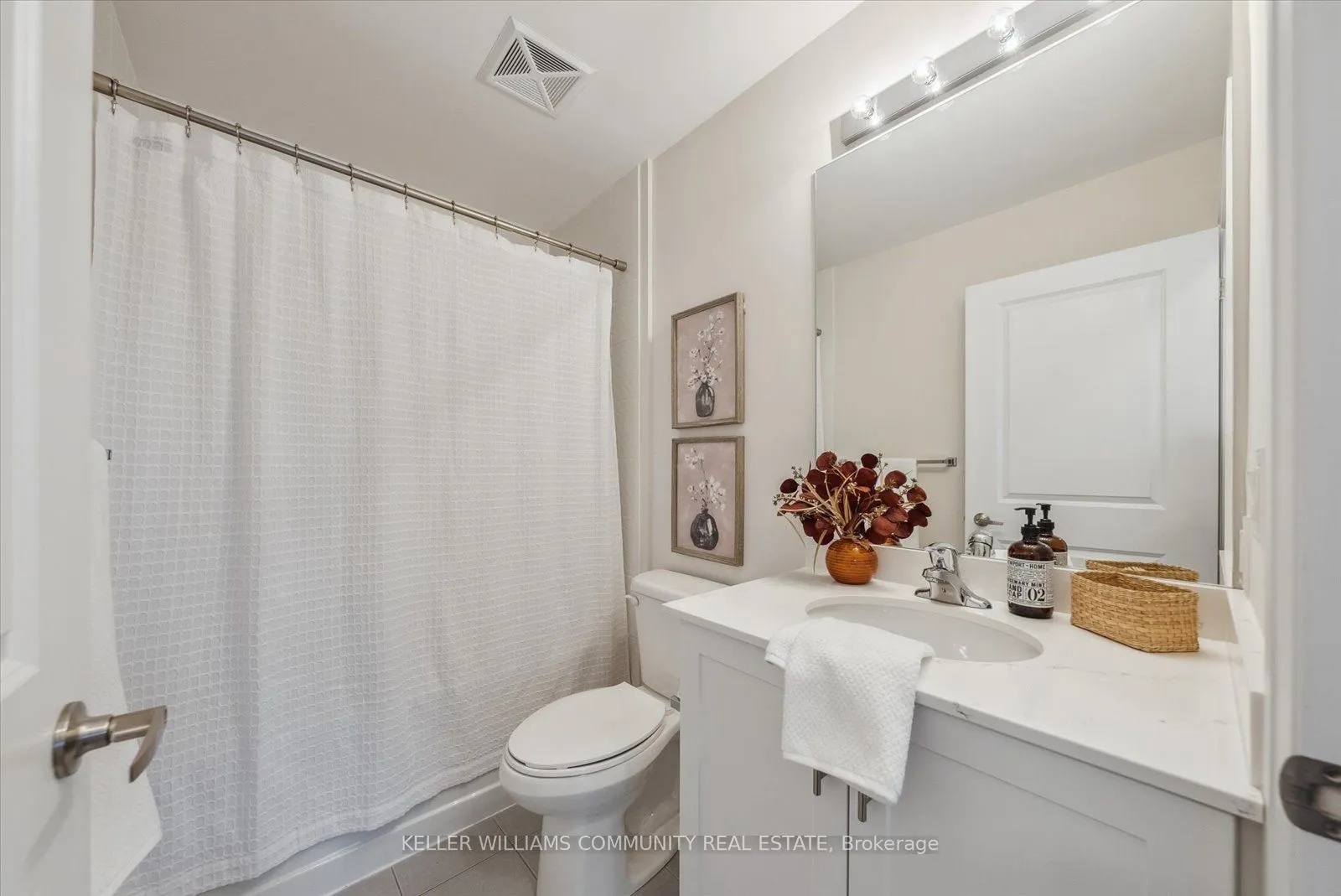 65 Shipway Avenue, #206