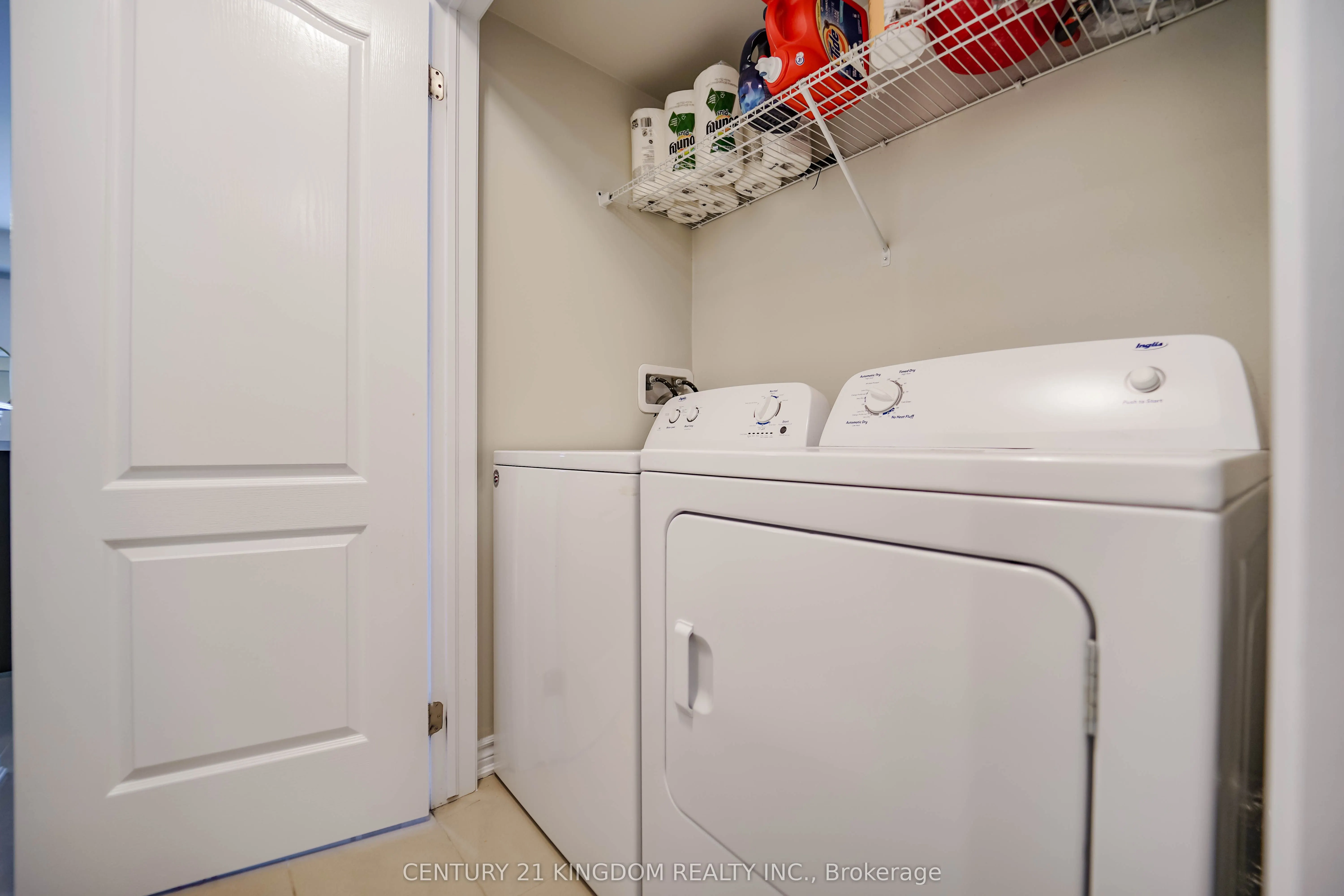 1062 Clipper Lane