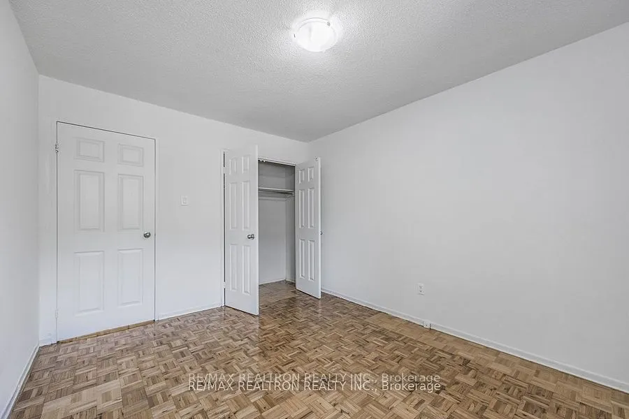 5 Glamorgan Avenue, #412