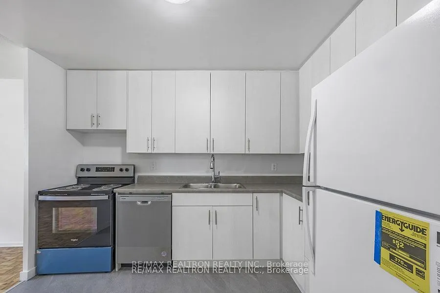 5 Glamorgan Avenue, #412