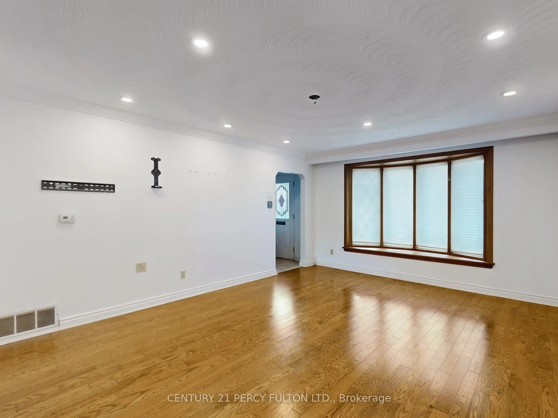 31 Erinlea Crescent
