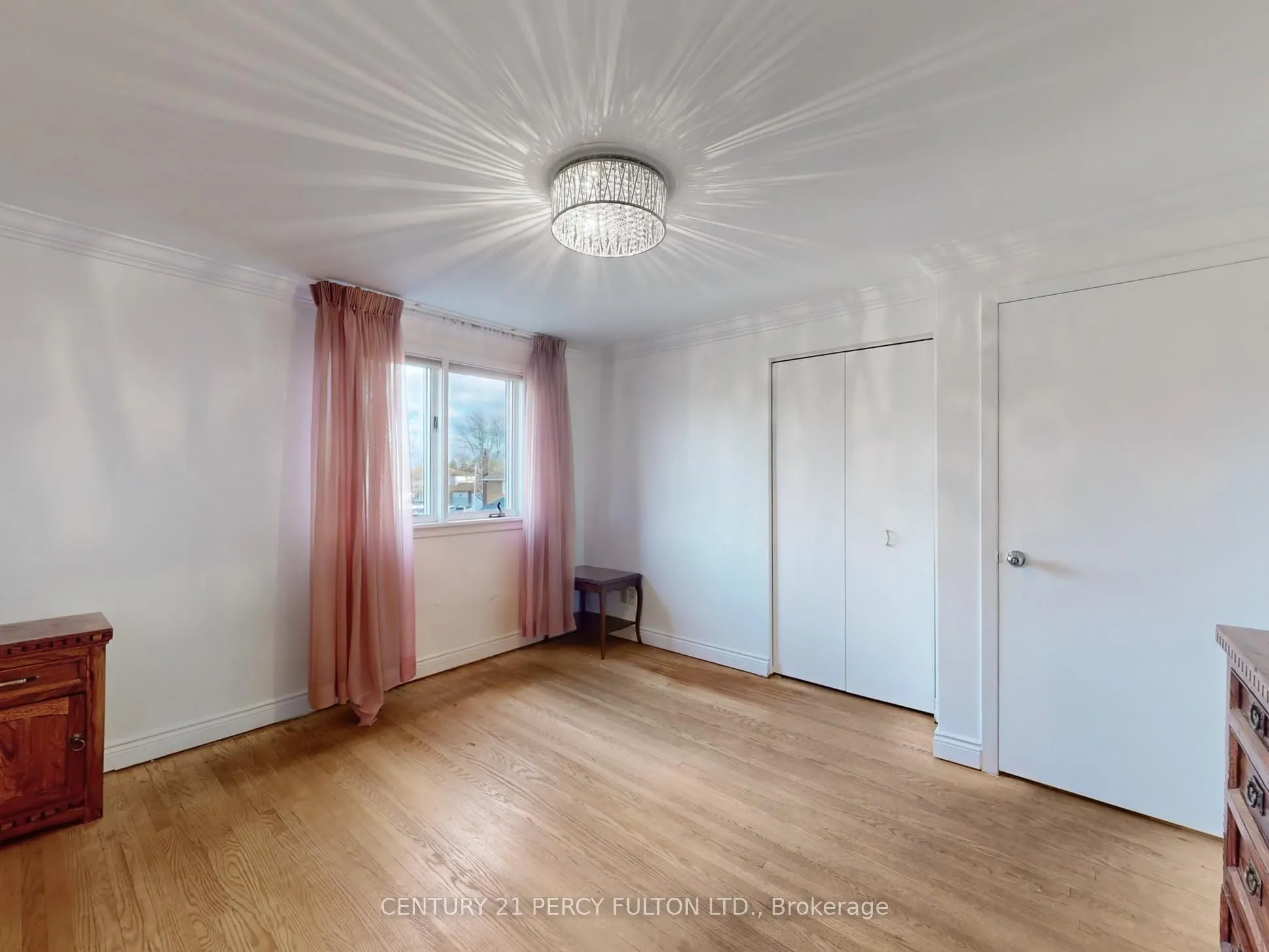 31 Erinlea Crescent