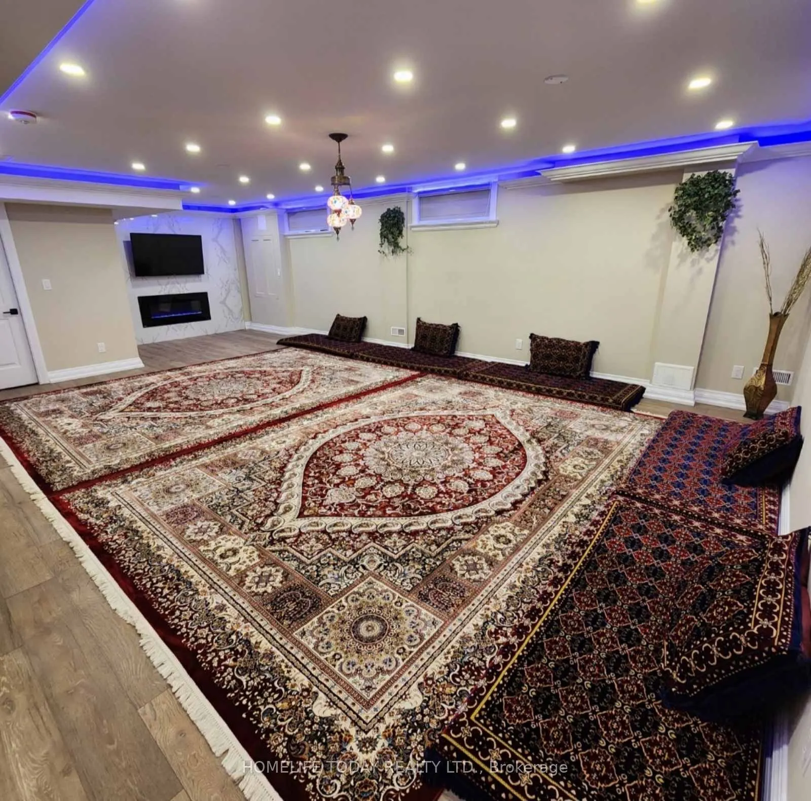 20 Chatterton Boulevard