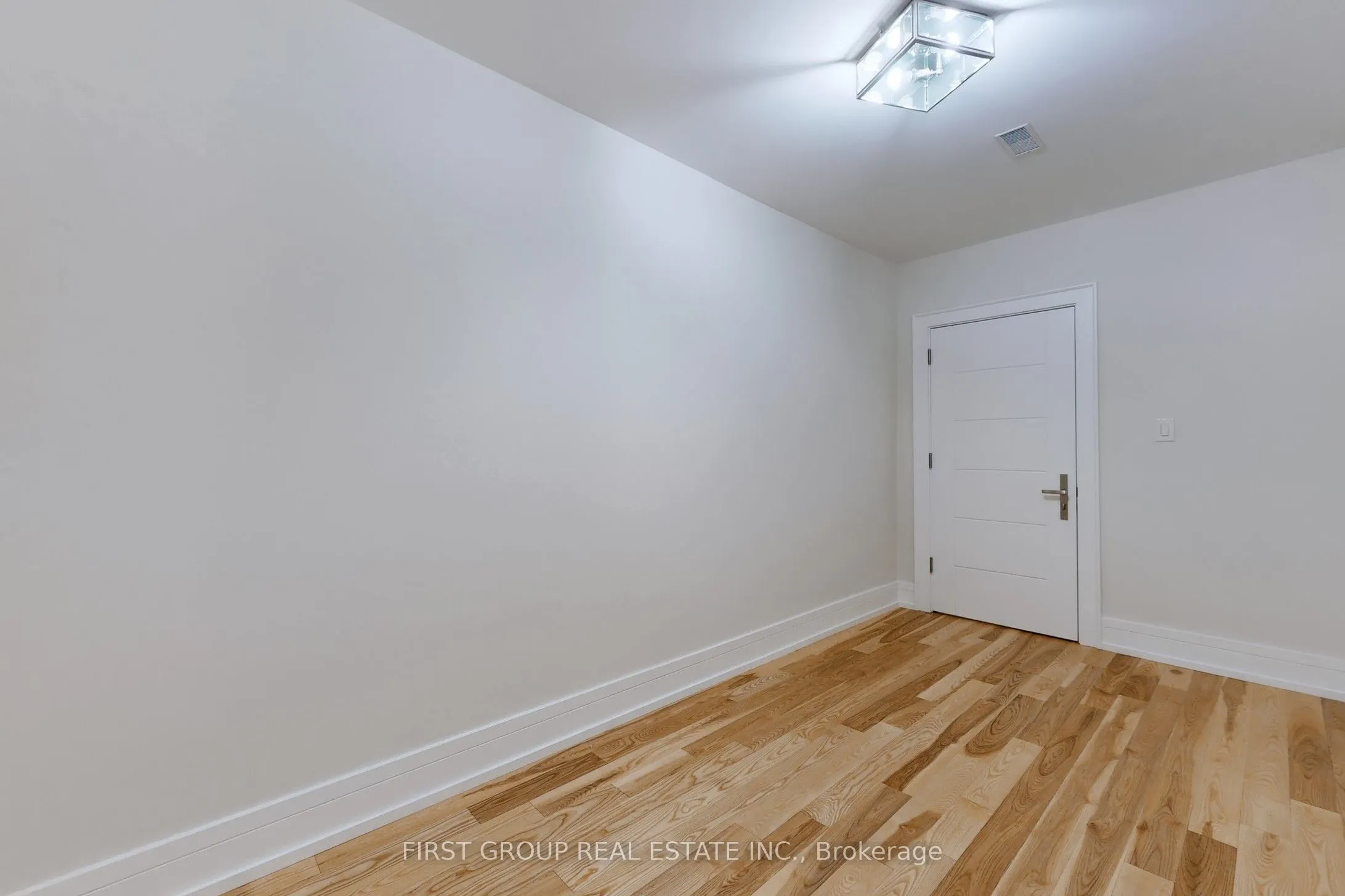 858 Strouds Lane