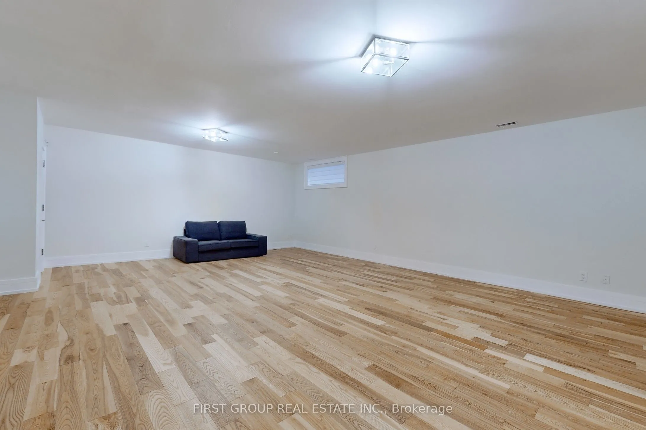 858 Strouds Lane