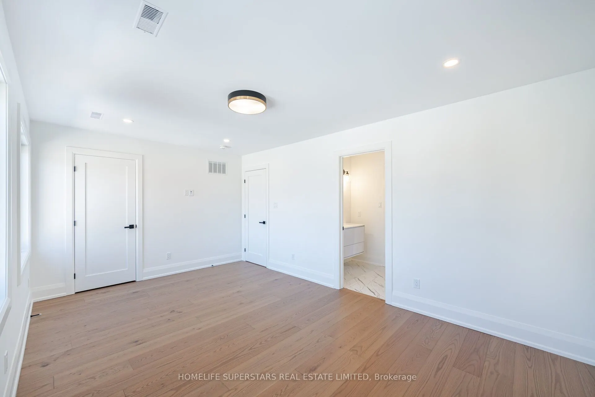 49 Greendowns Drive