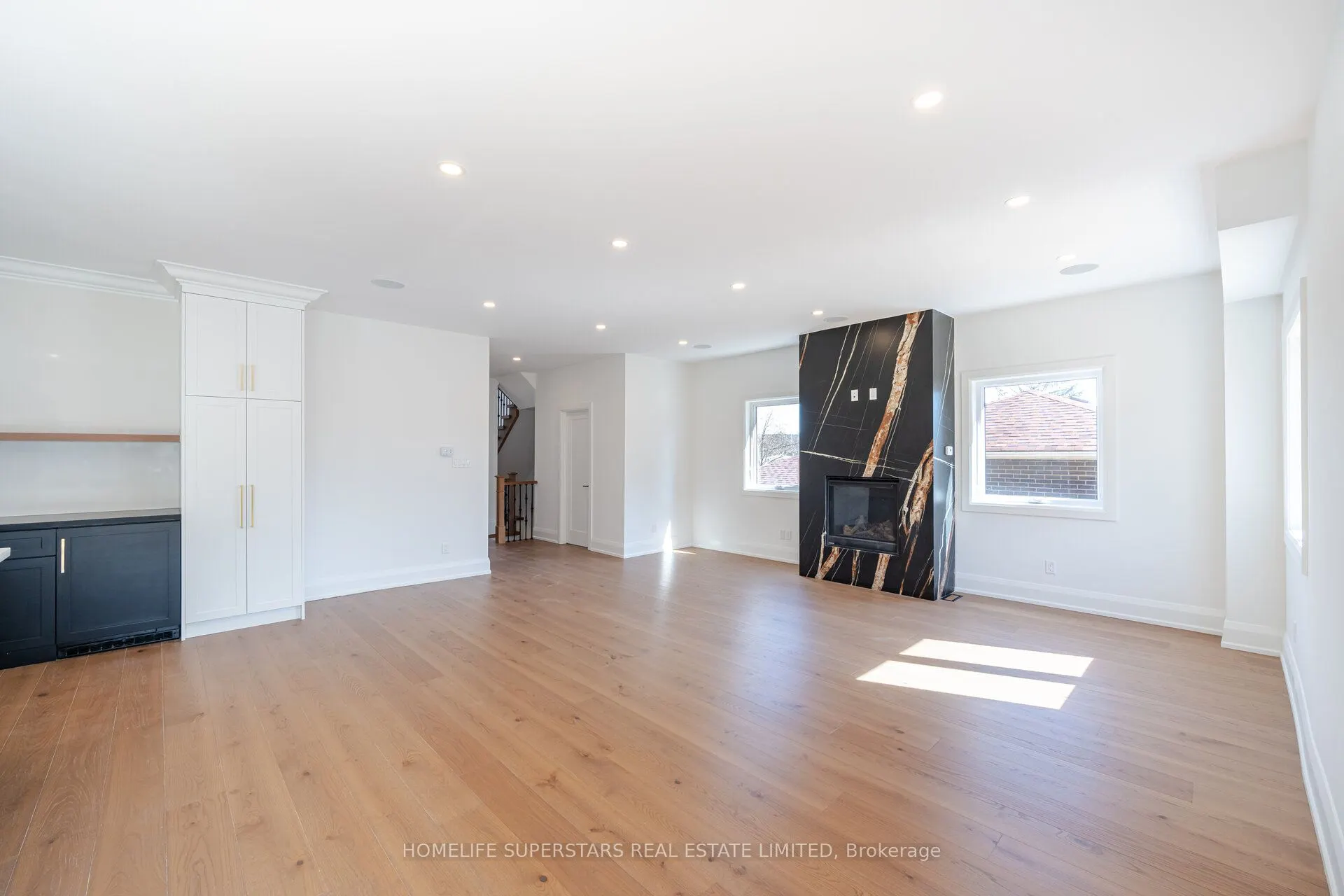 49 Greendowns Drive