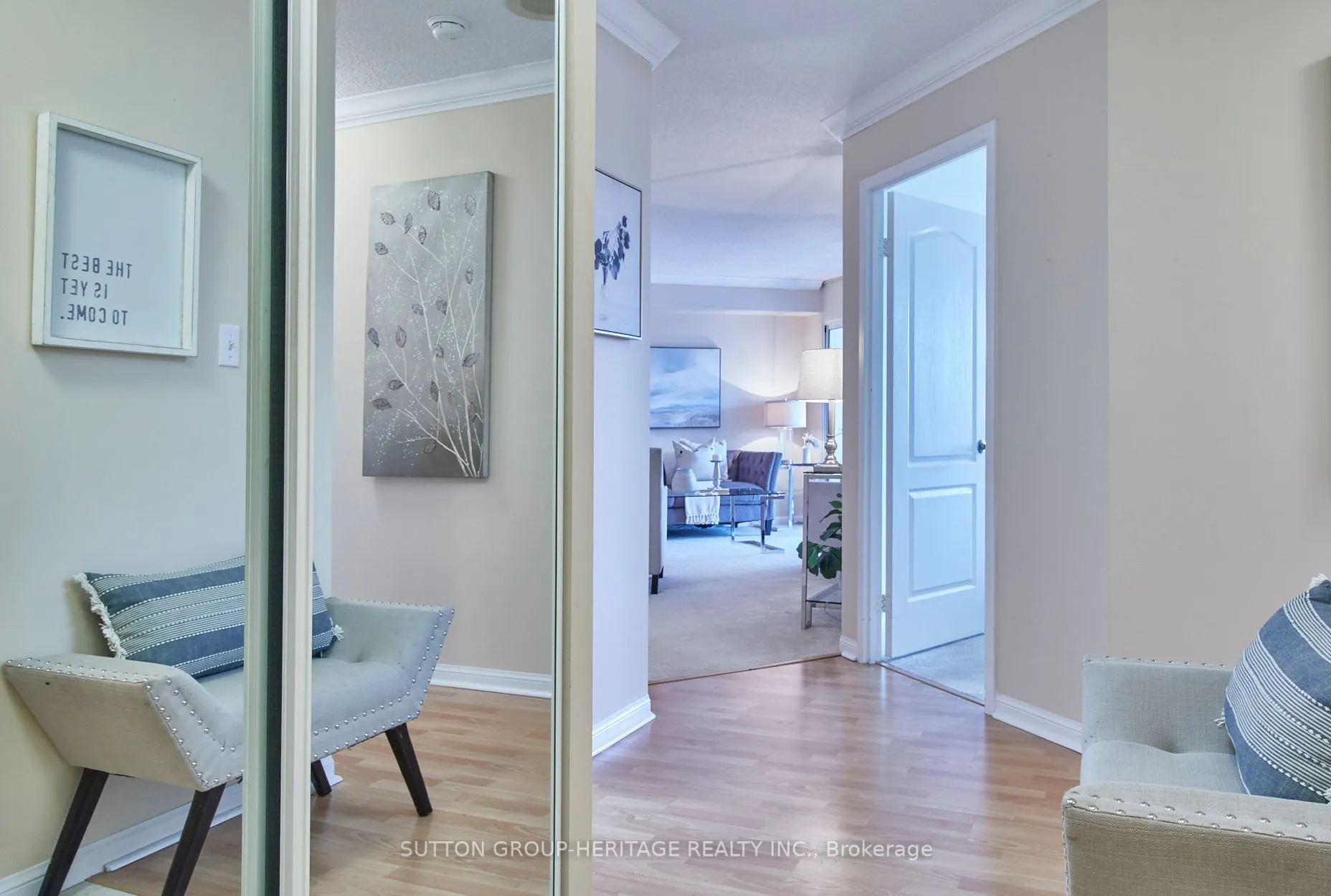 712 Rossland Road E, #401