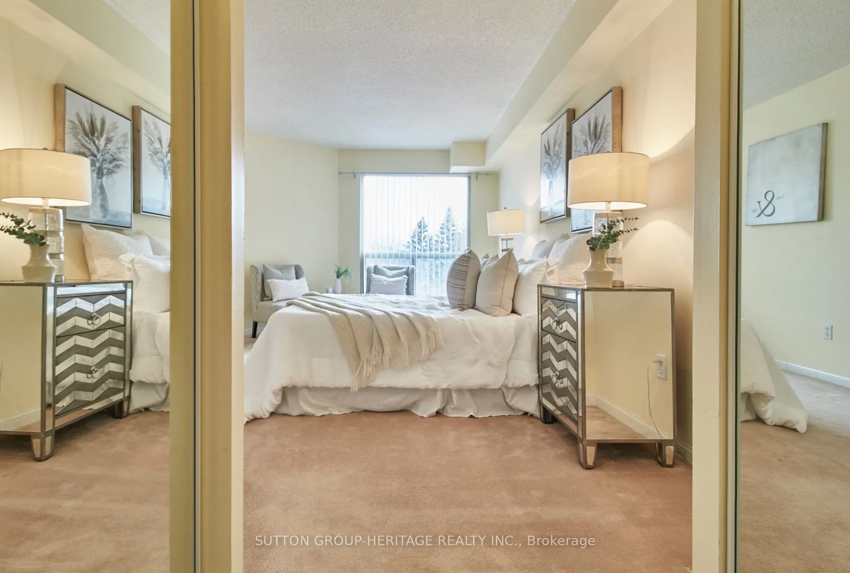 712 Rossland Road E, #401