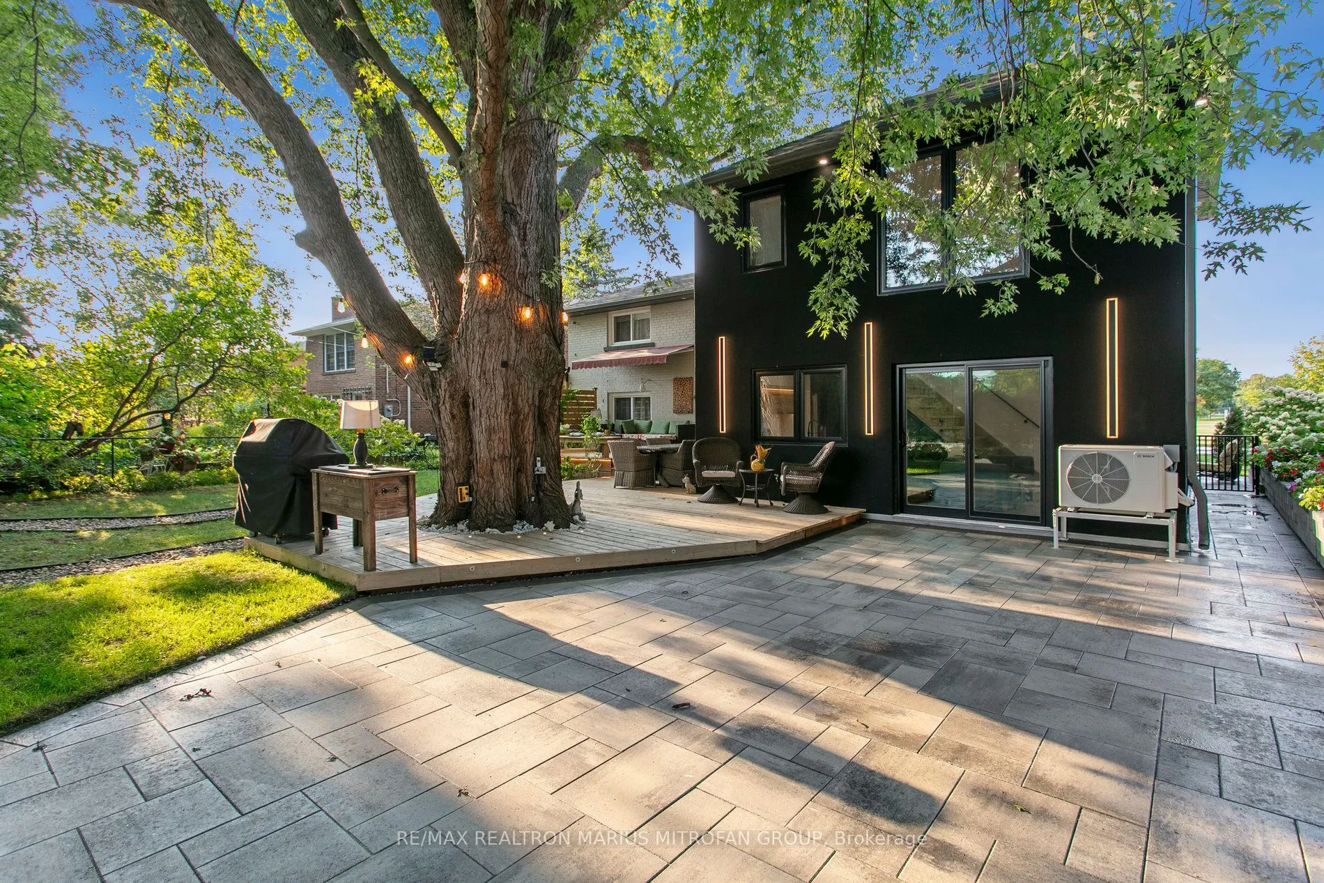 21 Toynbee Trail