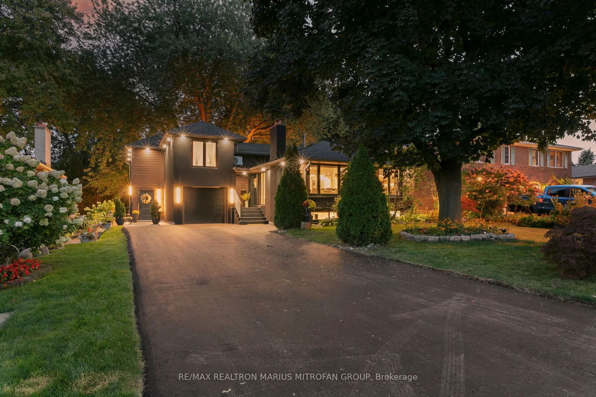 21 Toynbee Trail